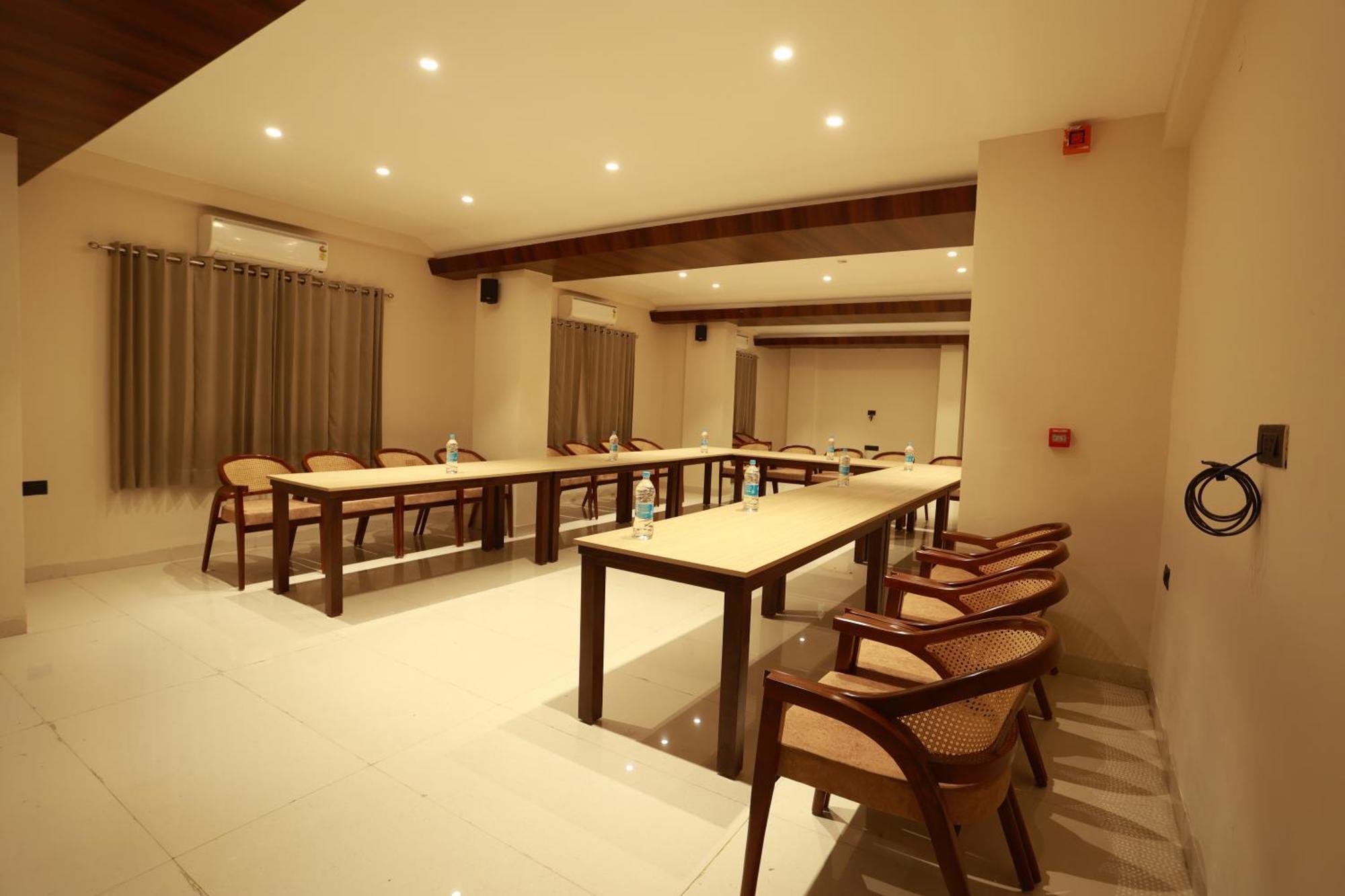Taviral Regency Hotel