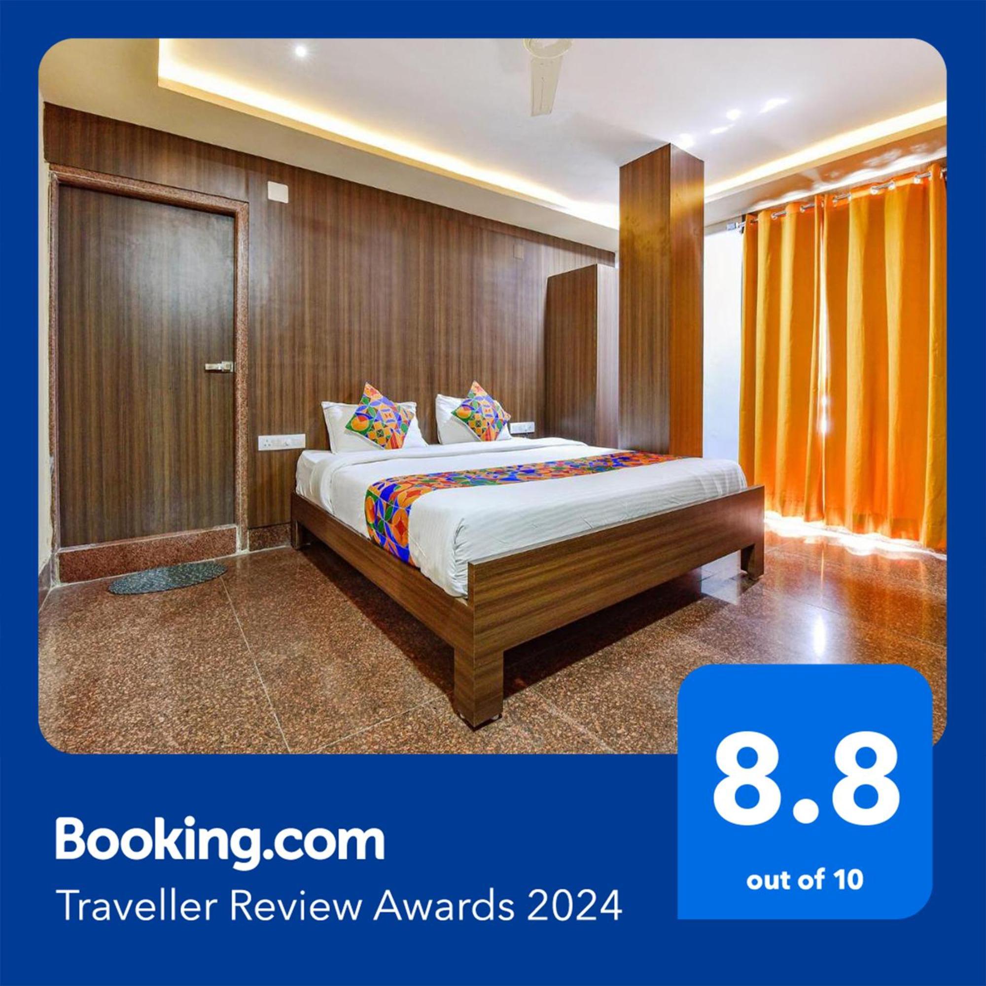 Hotel Fabhotel Tak Inn 3*
