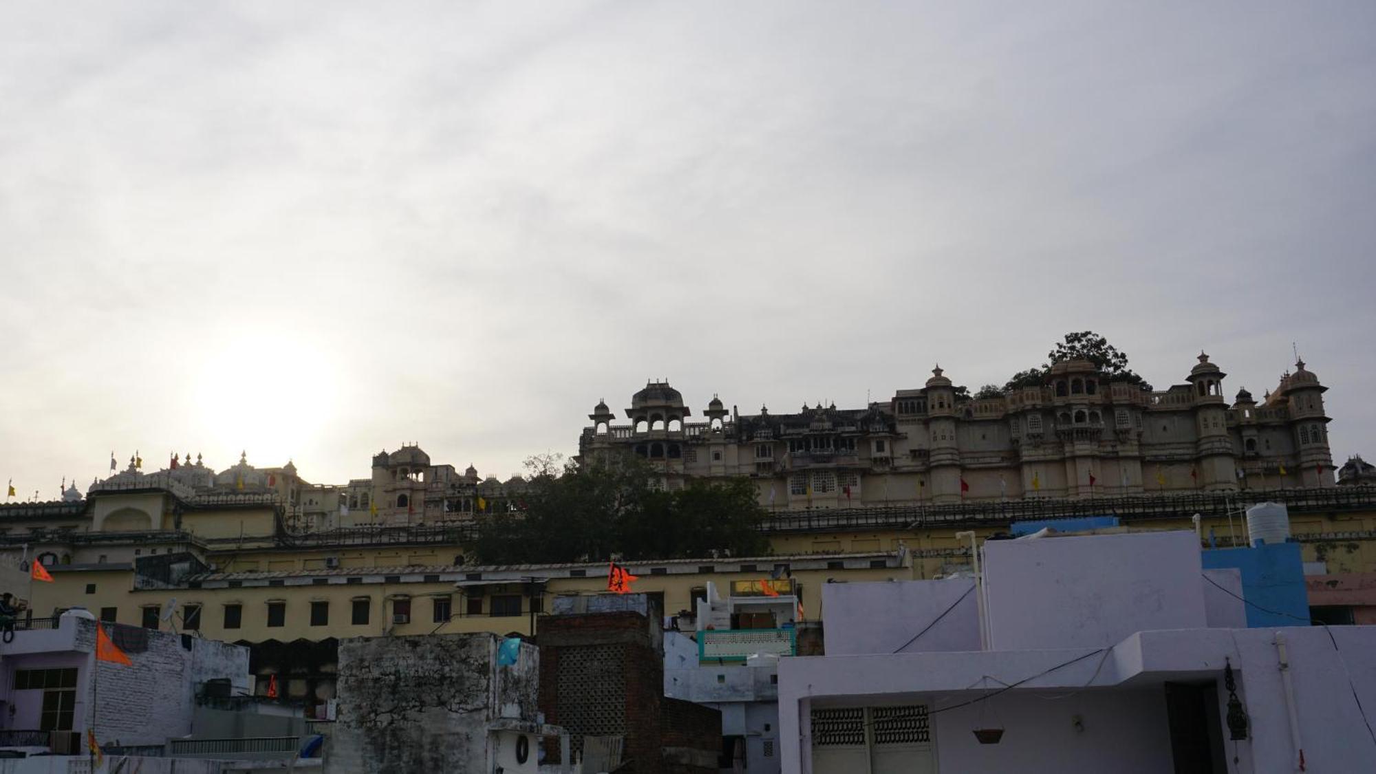 Lakshmi Darshan Gokhada , Stay, And Complete Family Sojourn Udaipur