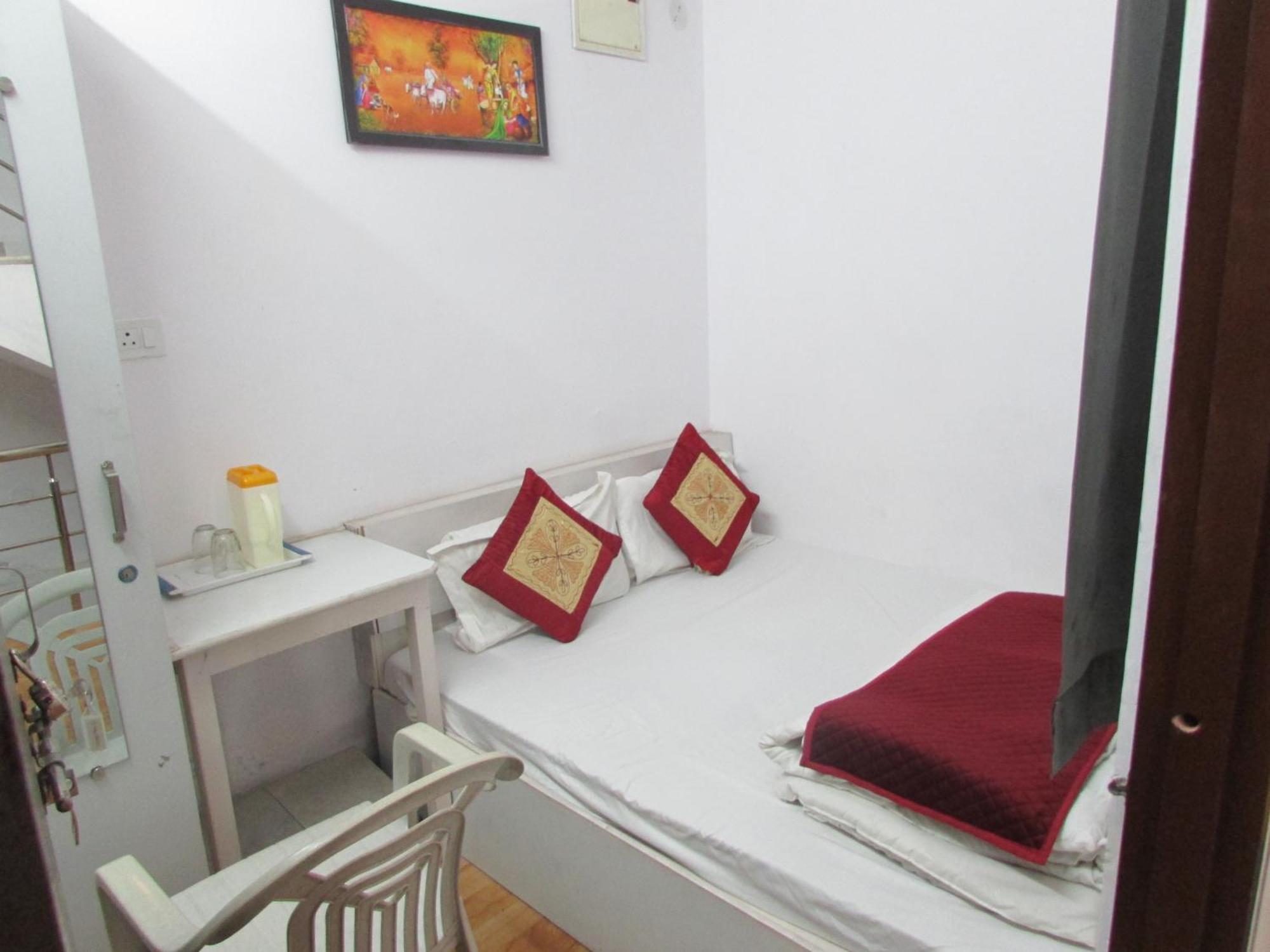 Ashish Guest House, Udaipole Hostel
