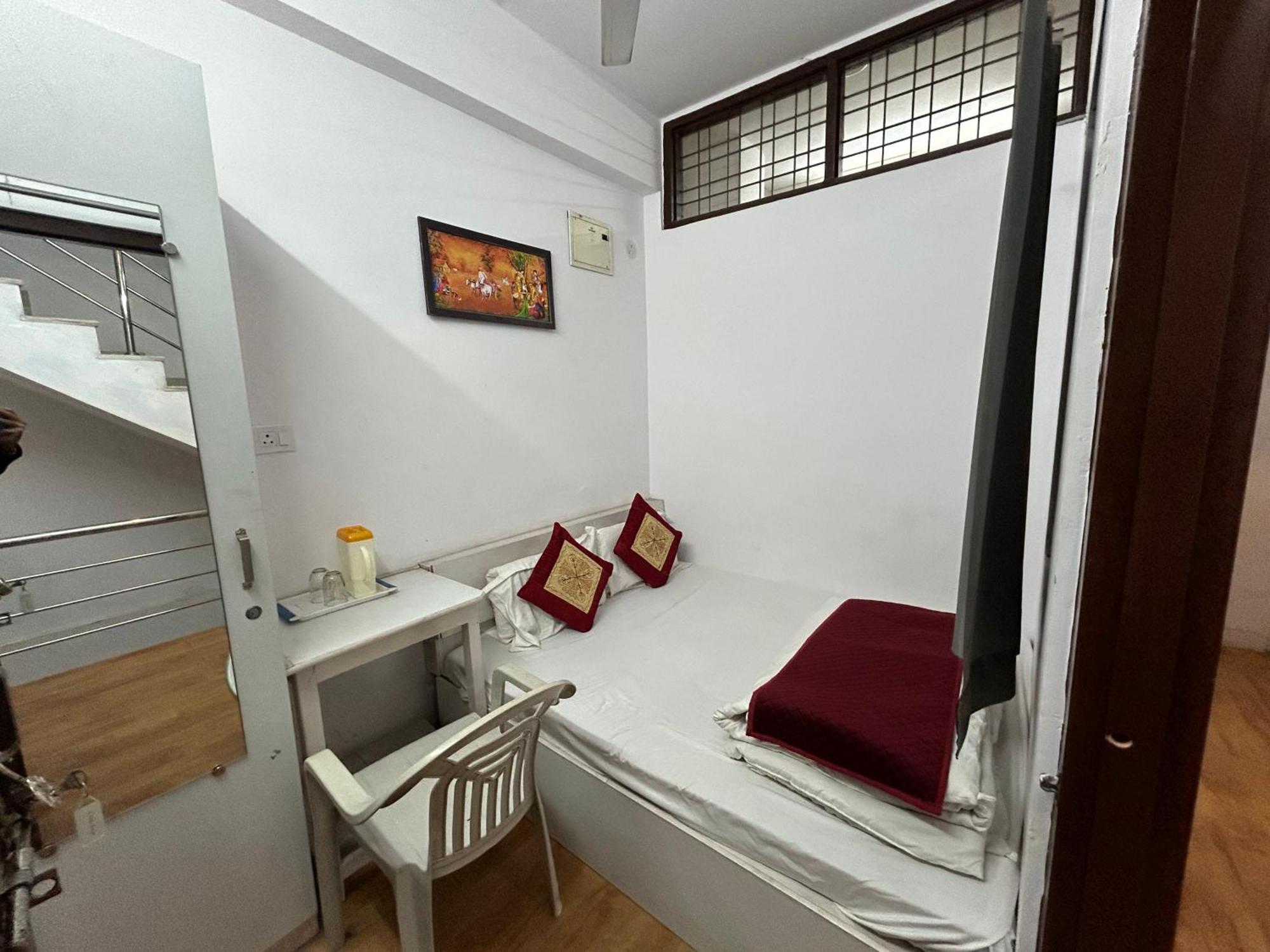 Hostel Ashish Guest House, Udaipole *