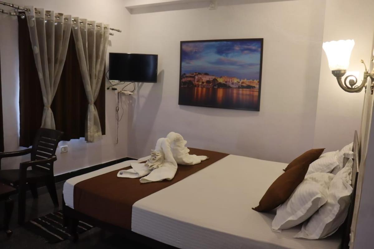 Guest house Shiv Palace
