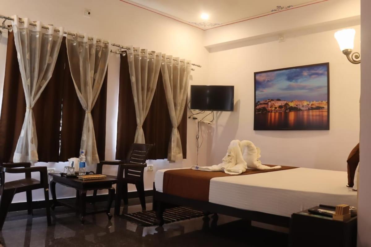 Guest house Shiv Palace