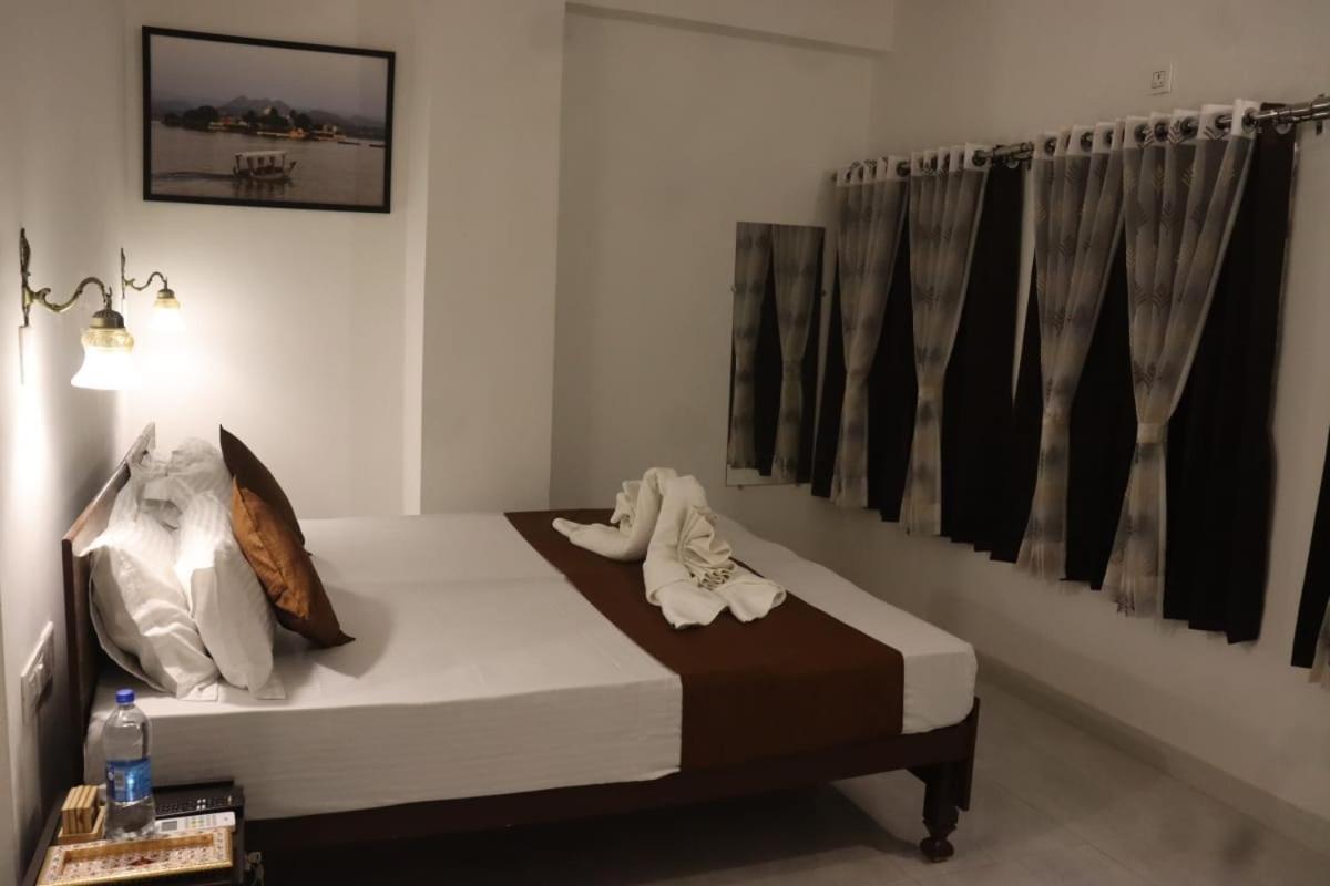Shiv Palace Guest house 2*