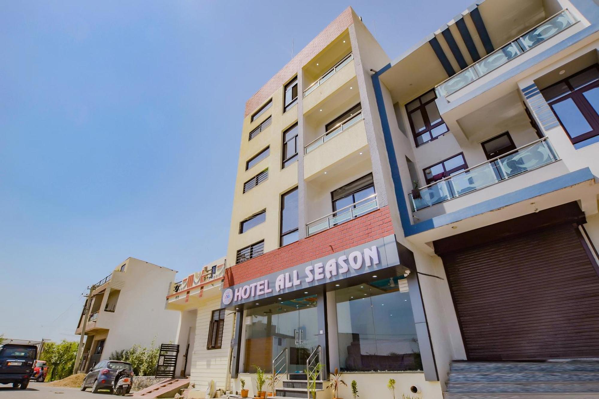 Collection O Season Hotel Udaipur