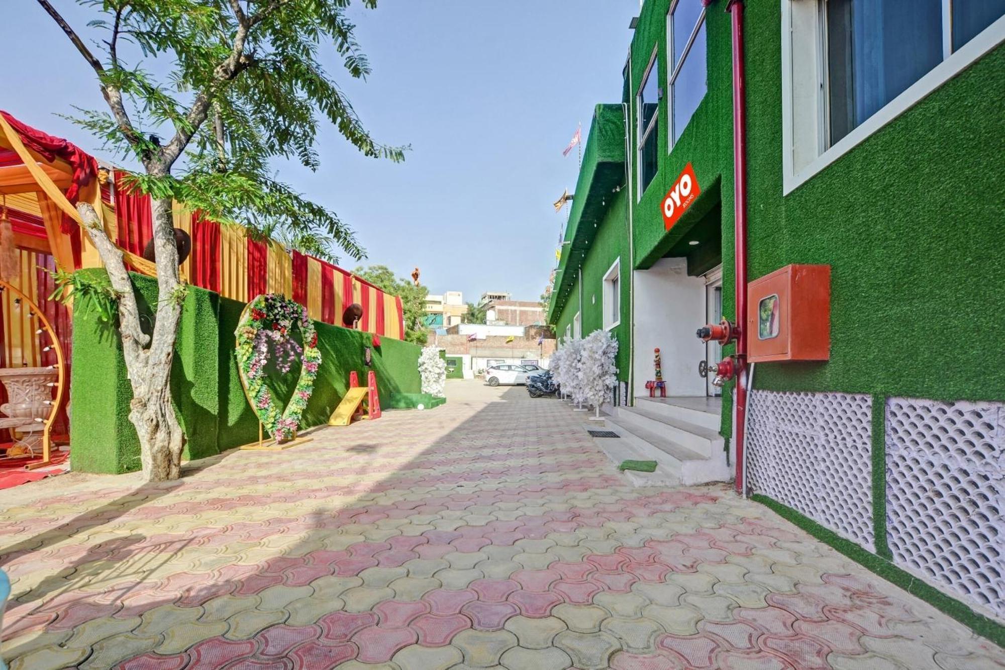 Hotel O Palace Udaipur