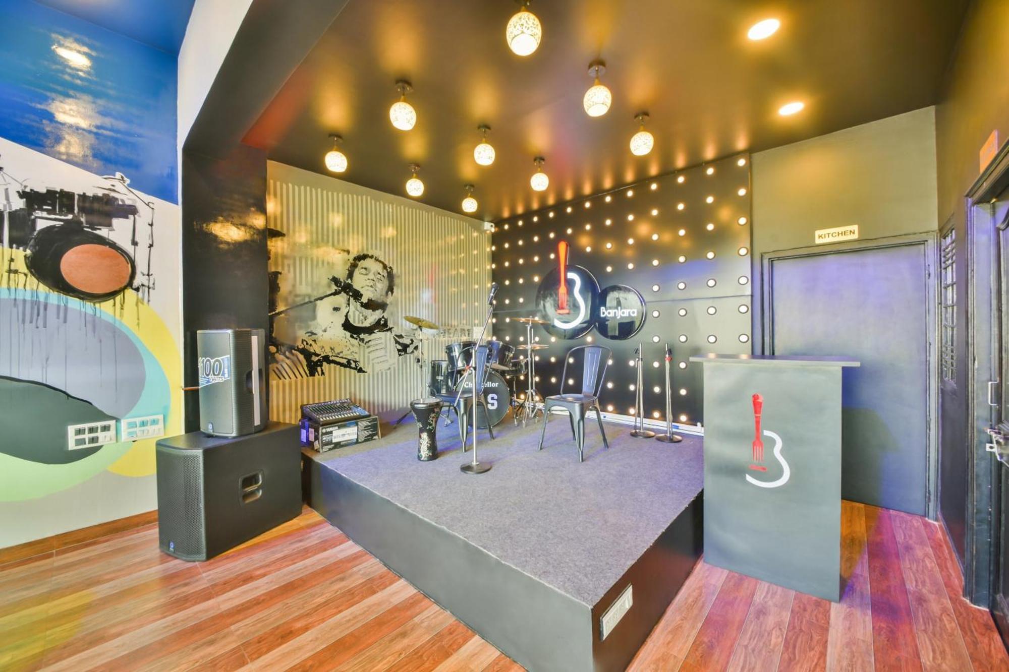 Oyo Flagship 40796 Banjara Luxury 3*