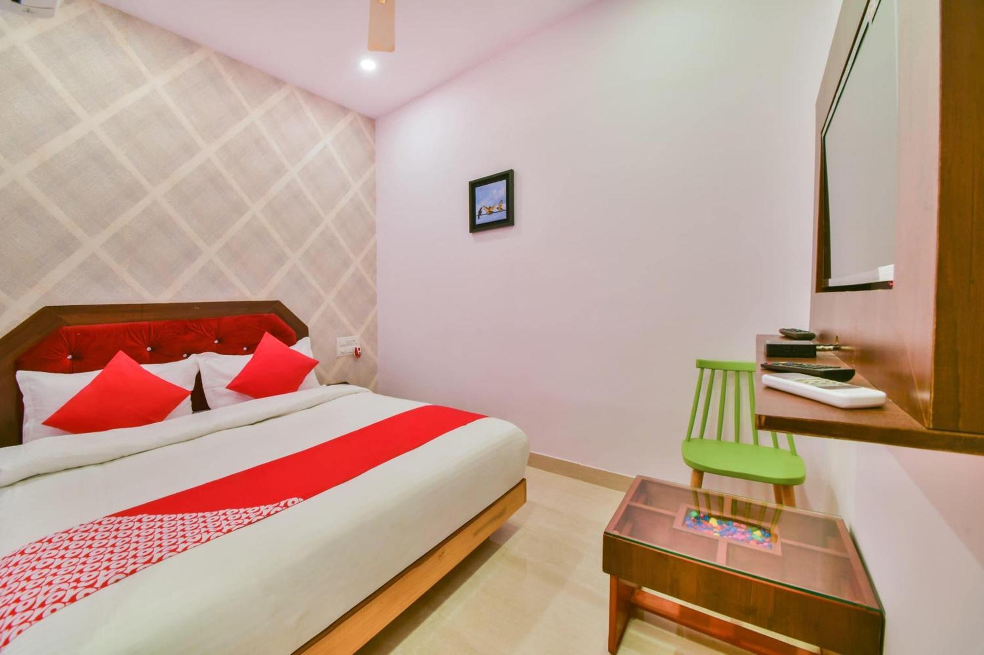 Oyo Flagship 40796 Banjara Luxury Udaipur