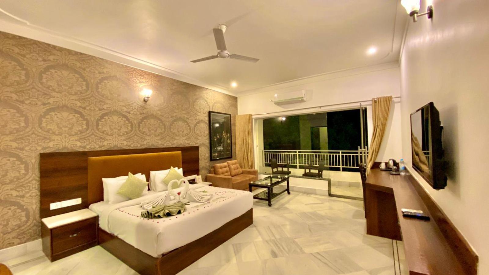 Mewar Palace And Spa Hotel Udaipur