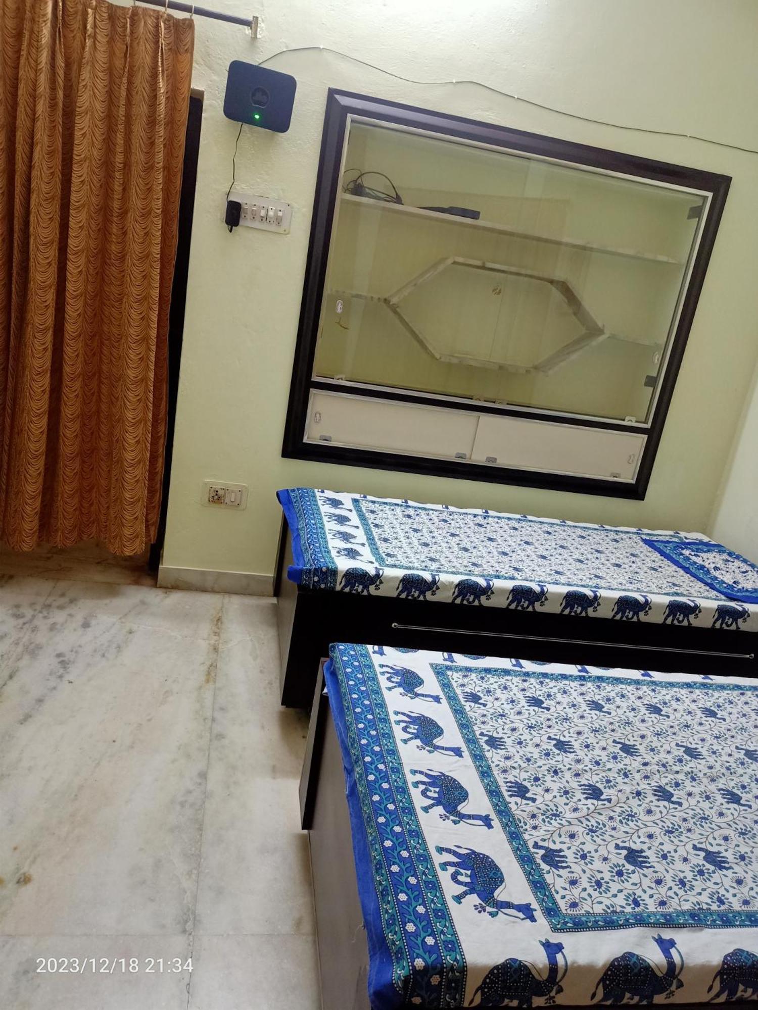Guest house Gokulam *