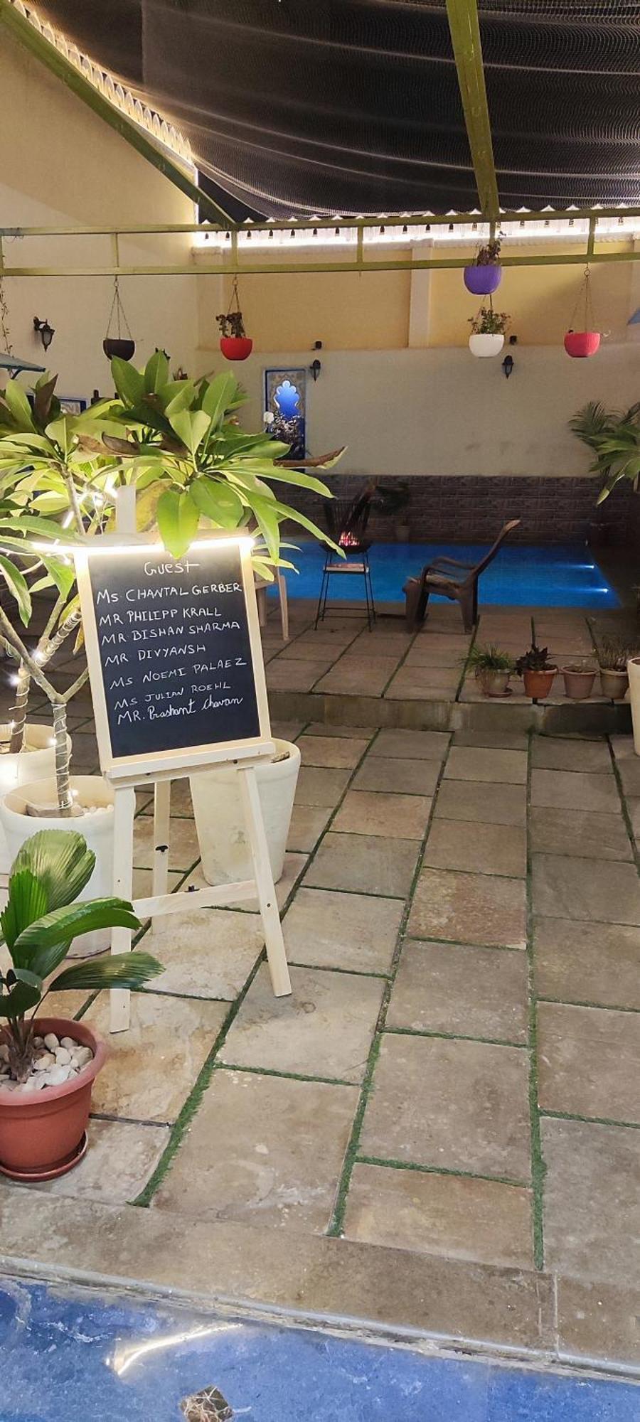 Hotel Ushaan Haveli *