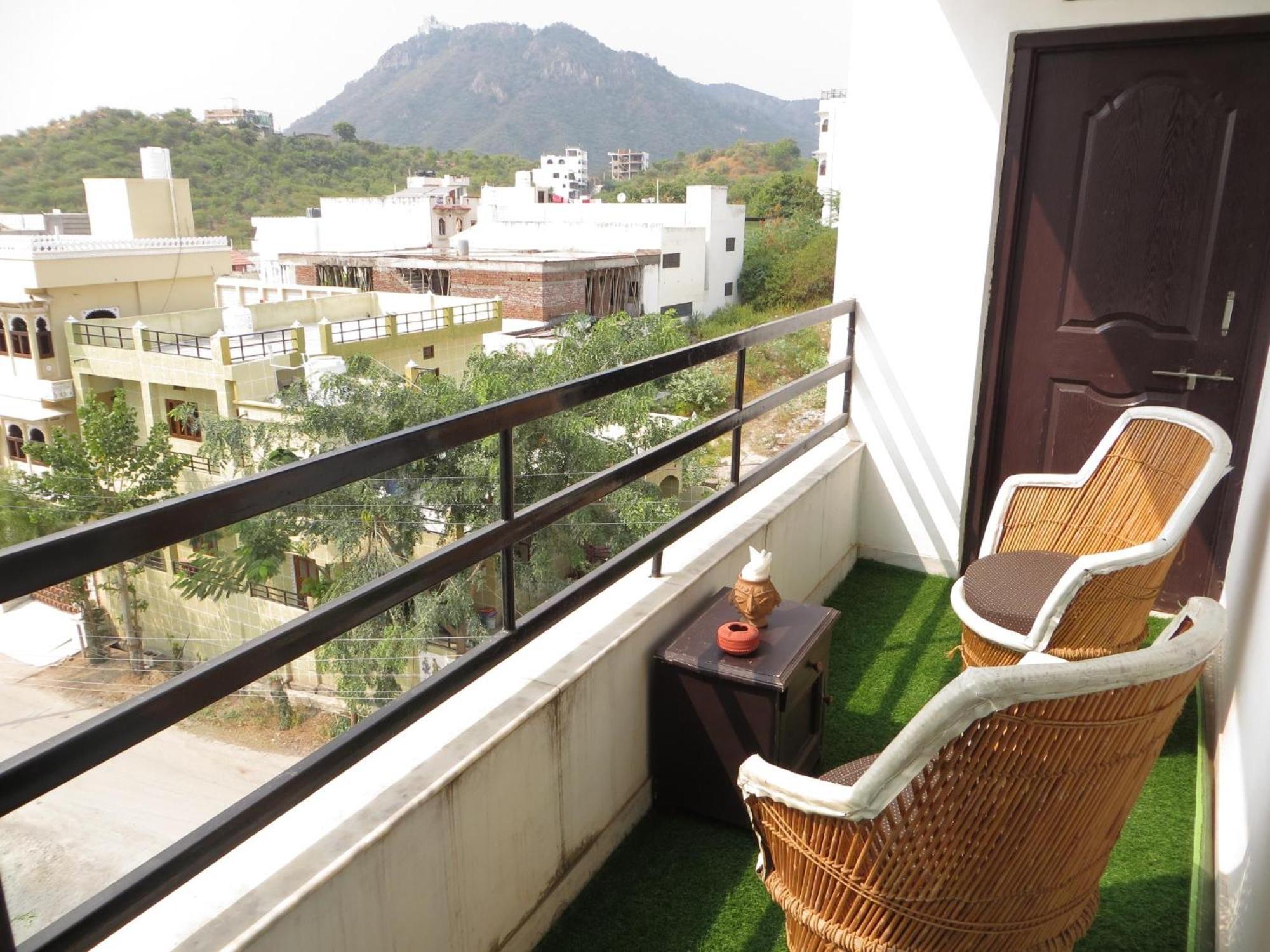 Omkar Palace Hotel Udaipur
