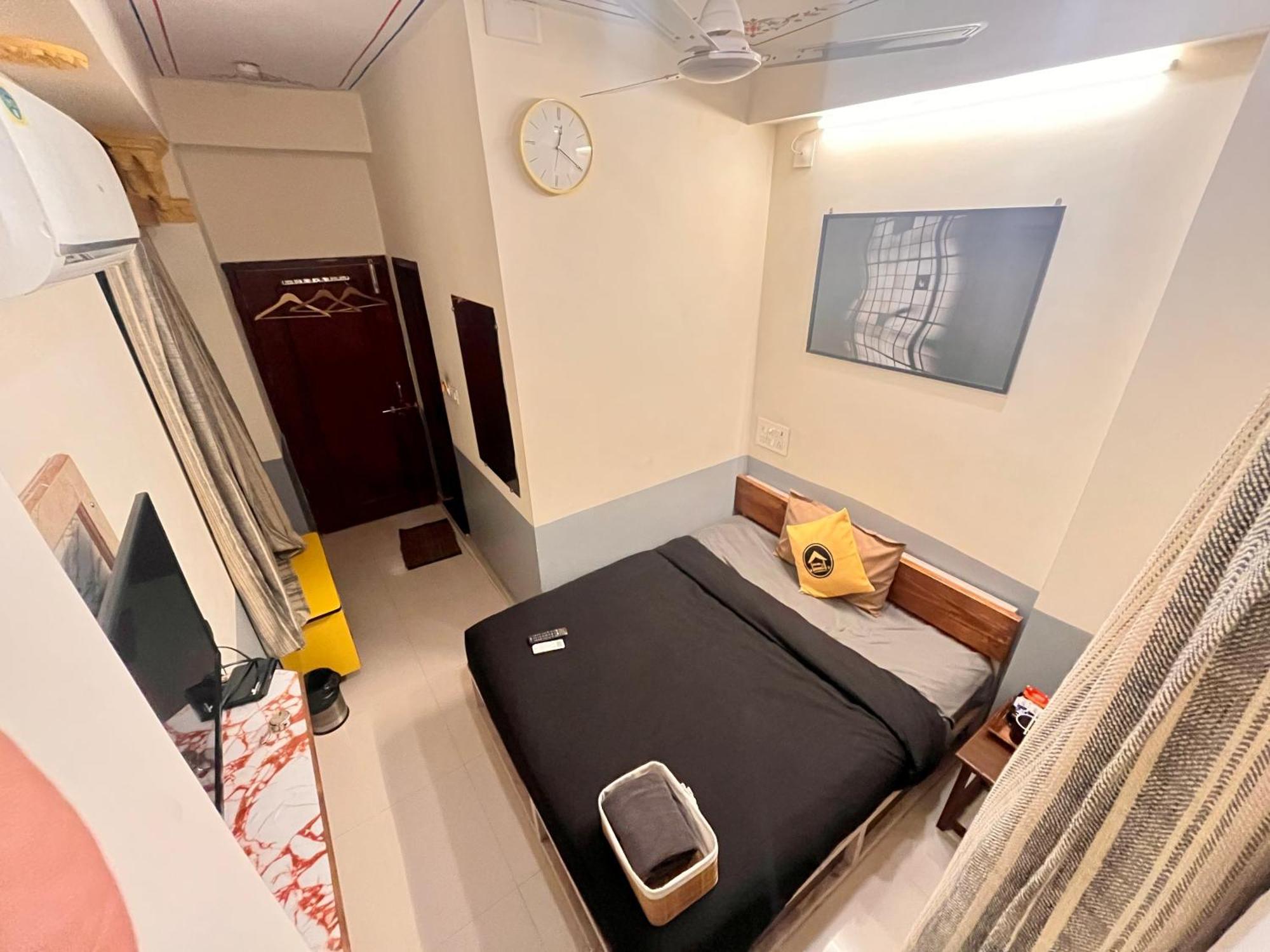 Hostel The *