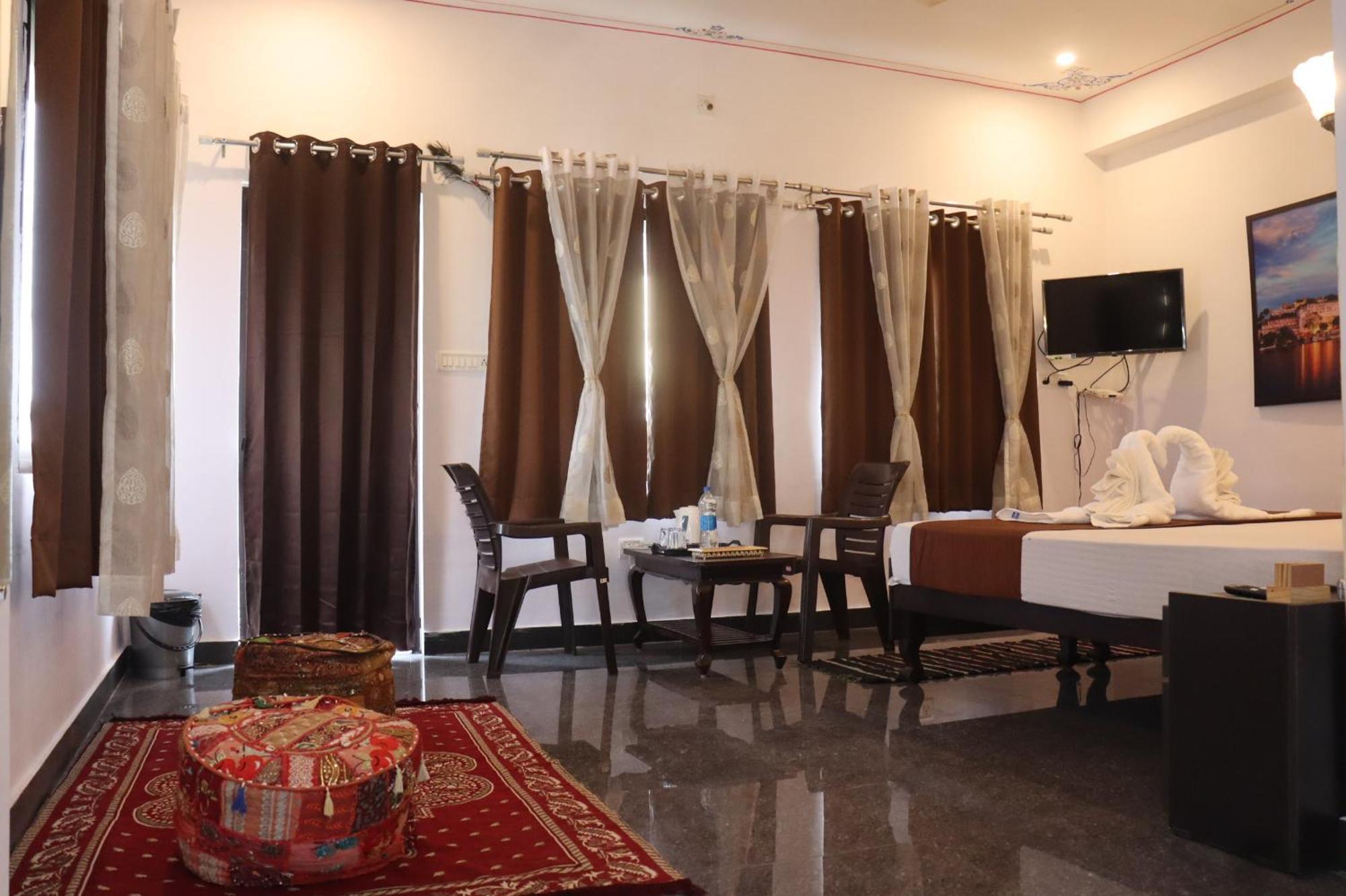 Shiv Palace Guest house