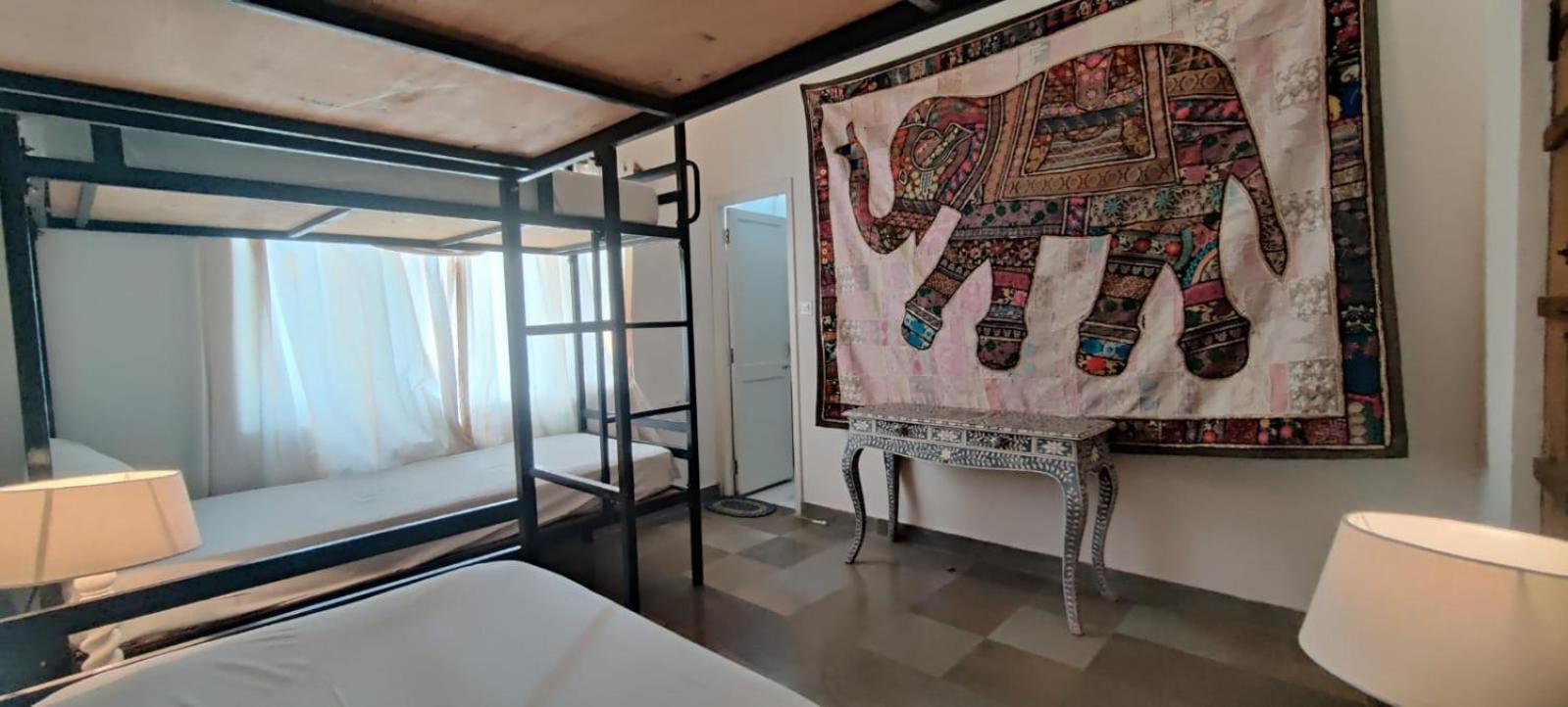 Hostel The People *