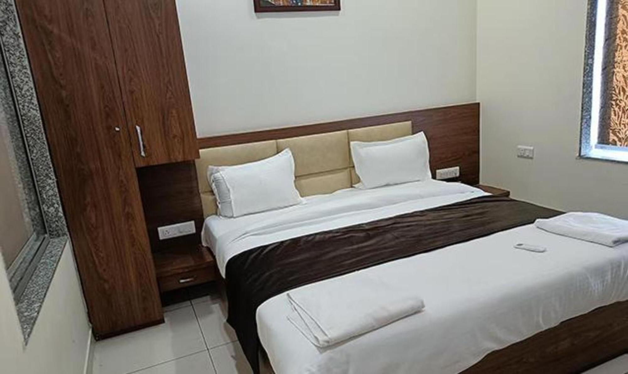 Fabhotel Prime Shree Dev Prime 3*