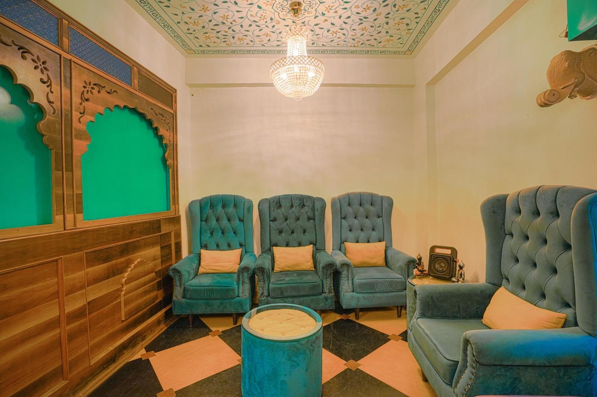 Aaj Haveli - Facing Boutique By Levelup