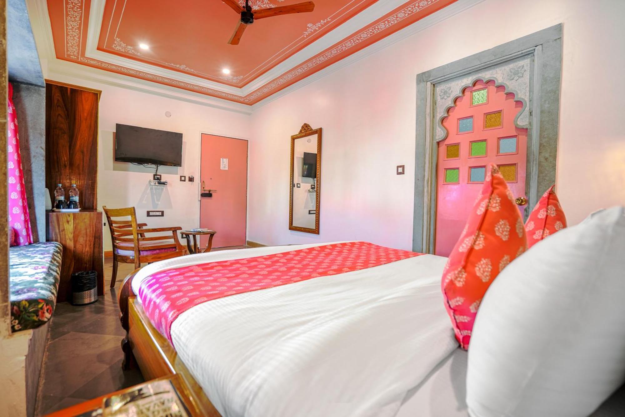 Aaj Haveli - Facing Boutique By Levelup