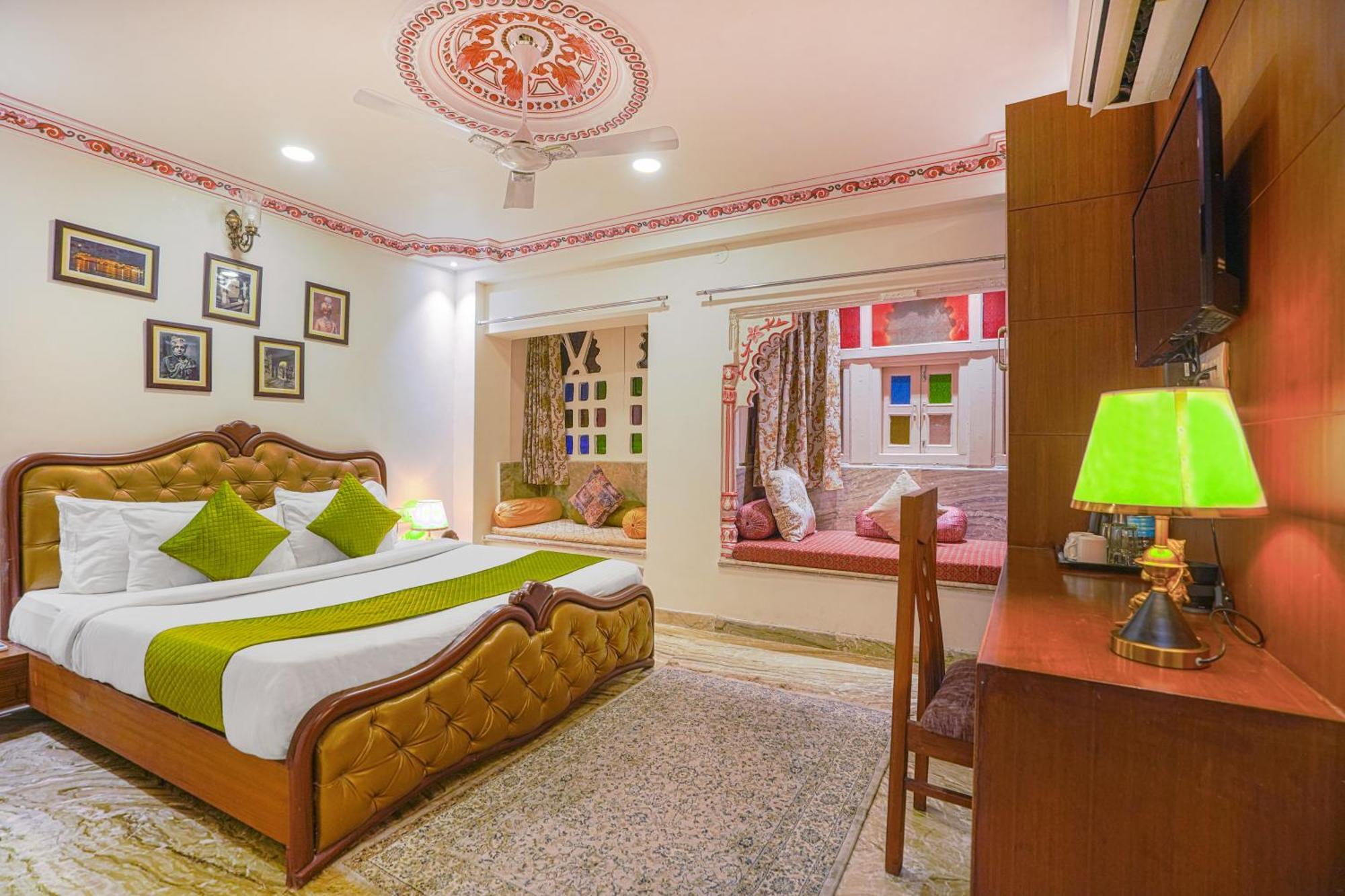 Royal Rafahiya - A Rooftop View Near Pichola 4* Udaipur
