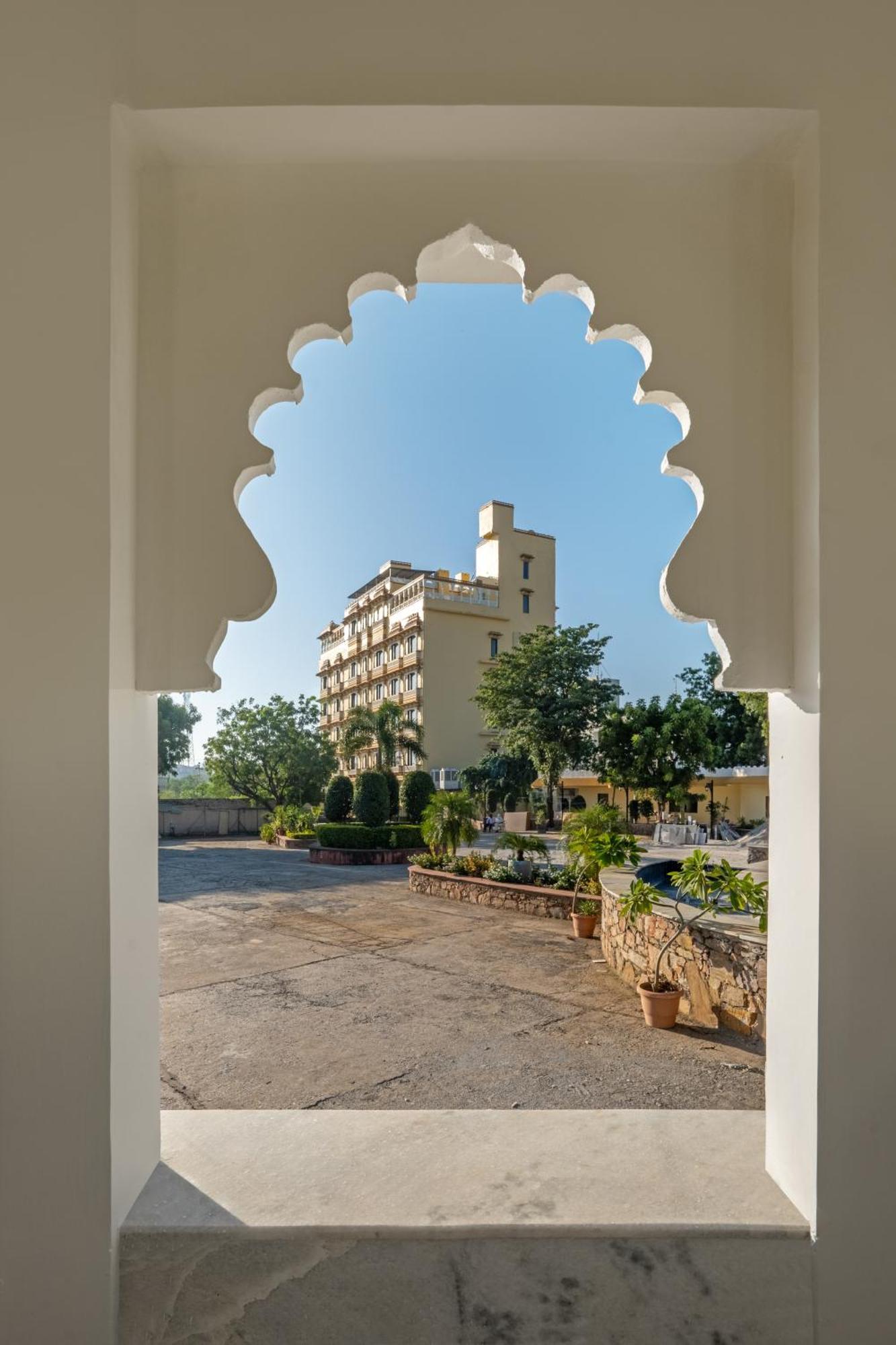 Hotel Sterling Balicha Udaipur