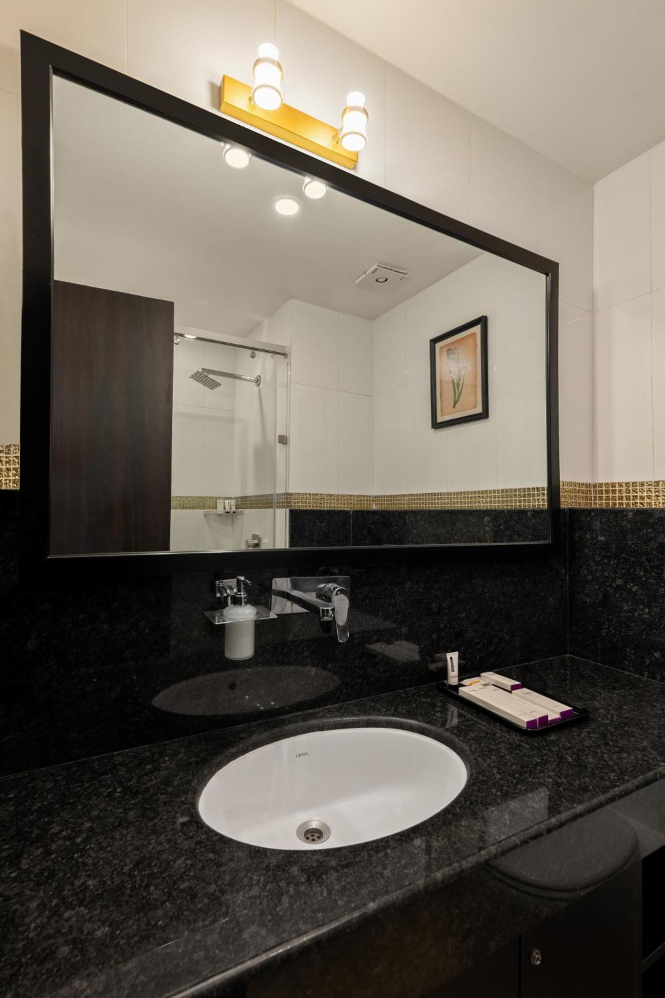 Hotel Sterling Balicha 3*