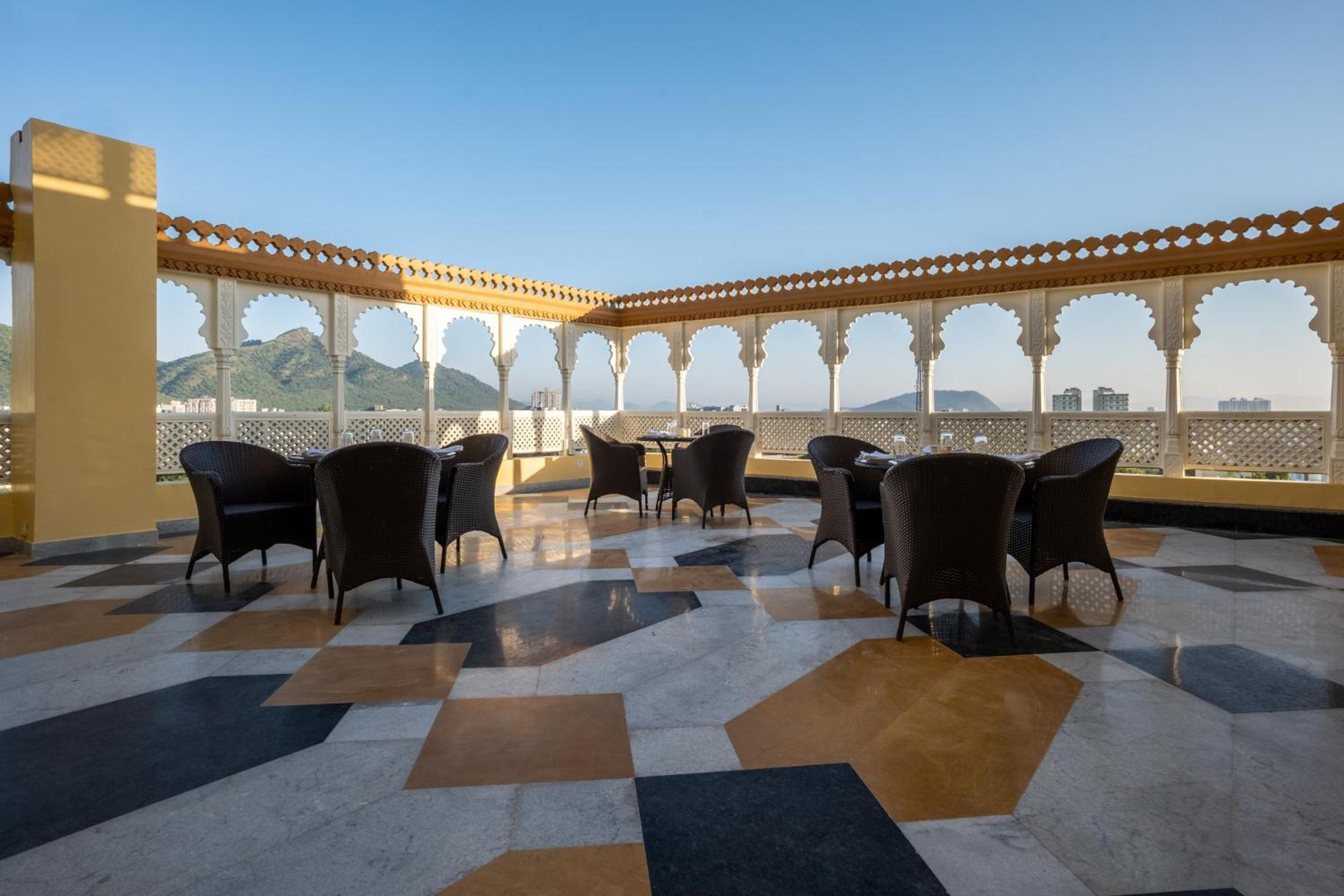 Hotel Sterling Balicha