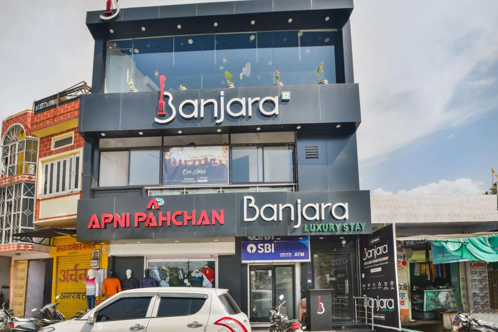 Oyo Flagship 40796 Banjara Luxury 3*