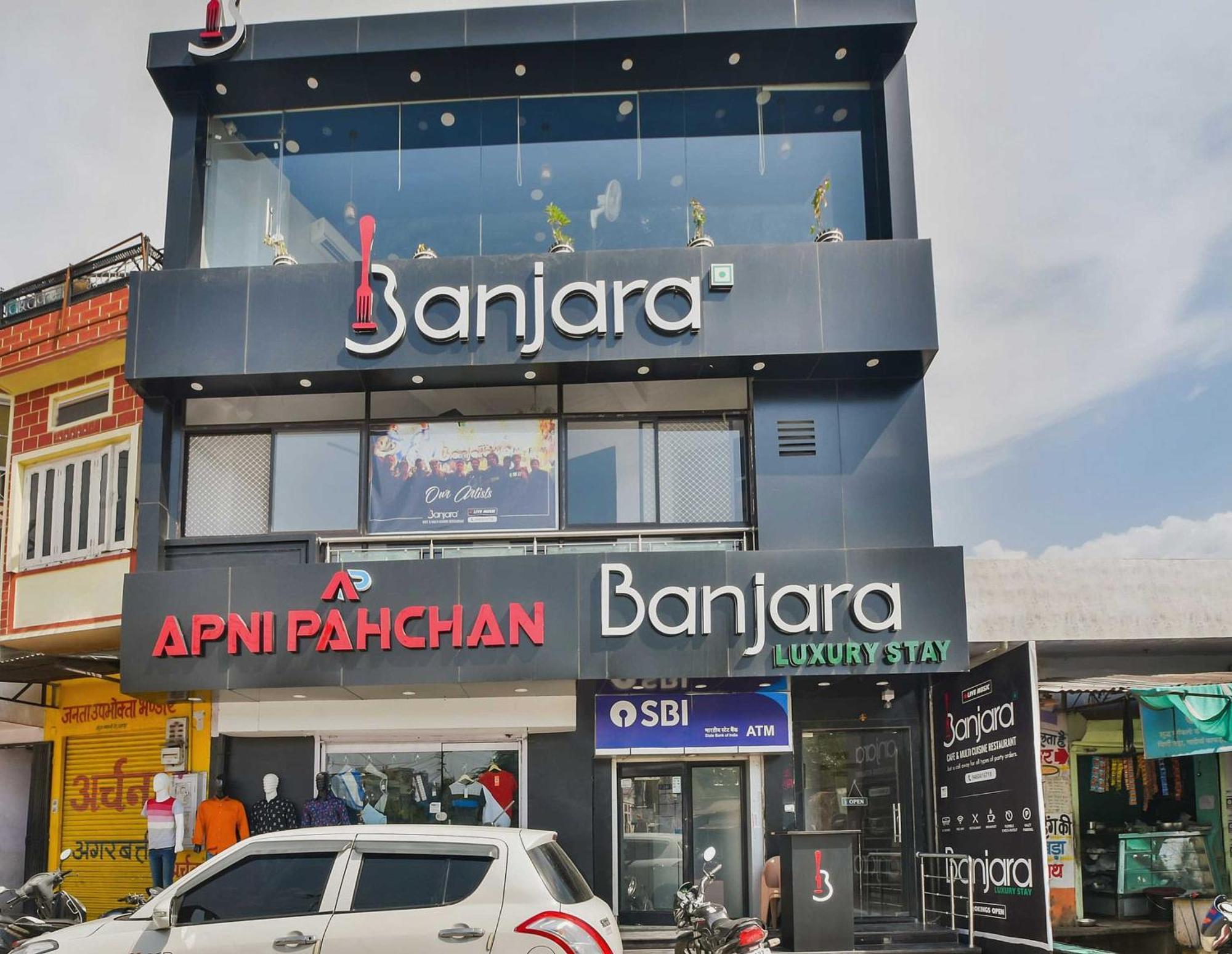 Oyo Flagship 40796 Banjara Luxury Hotel 3*