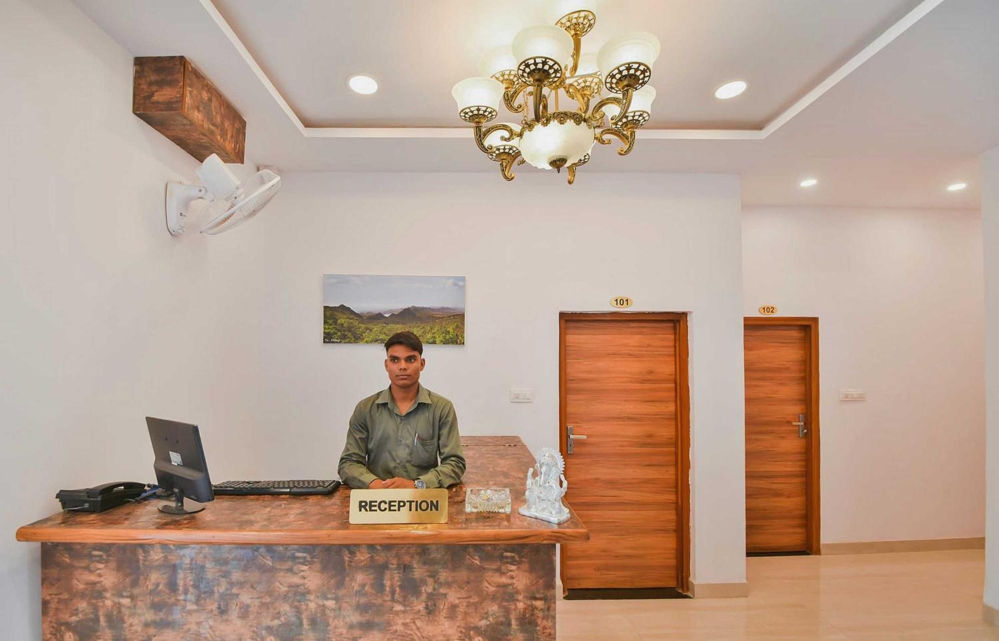 Oyo Flagship 40796 Banjara Luxury 3* Udaipur