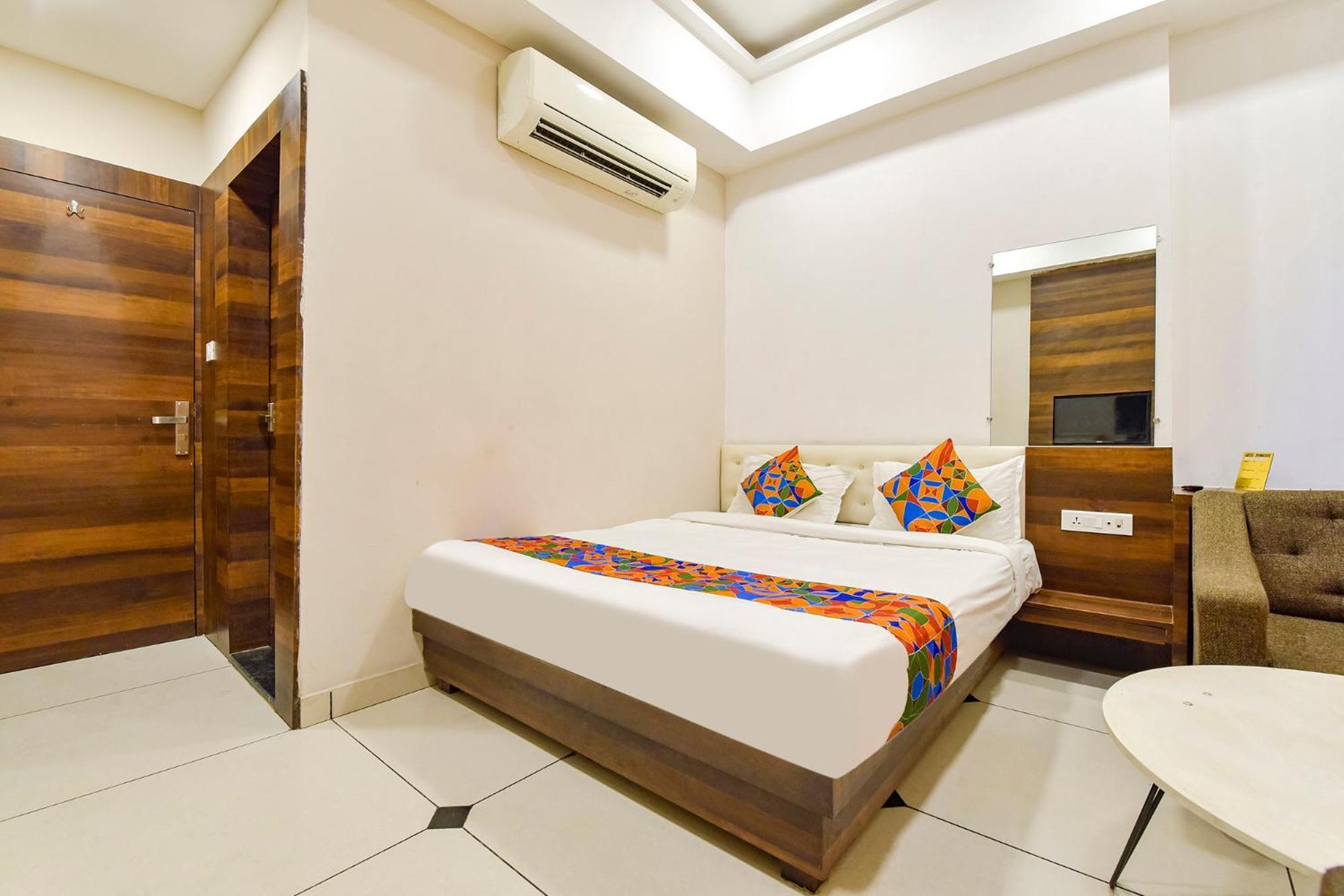 Fabhotel Prime Kingfisher 3*
