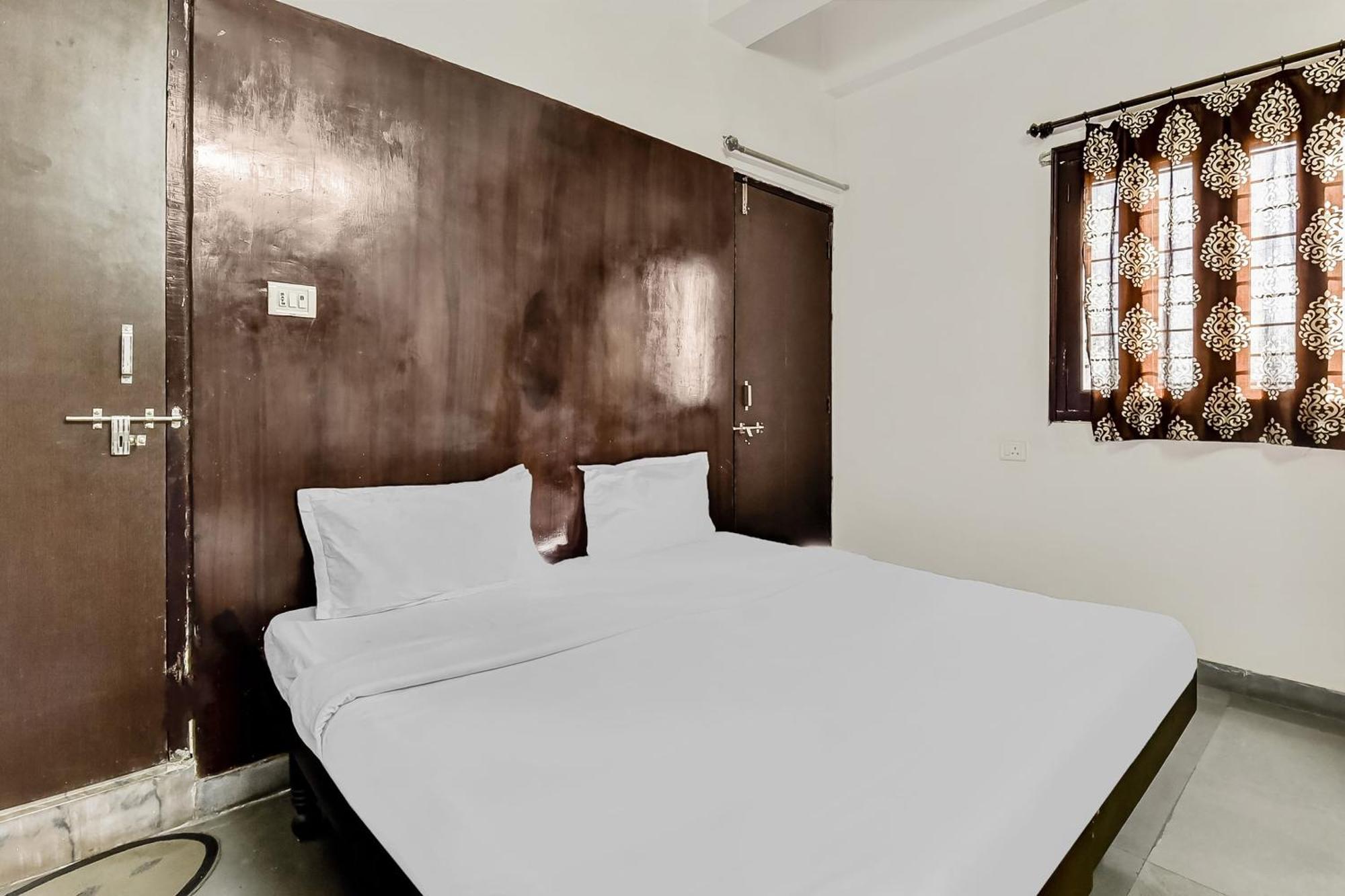 Spot On Unique Residency Hotel Udaipur