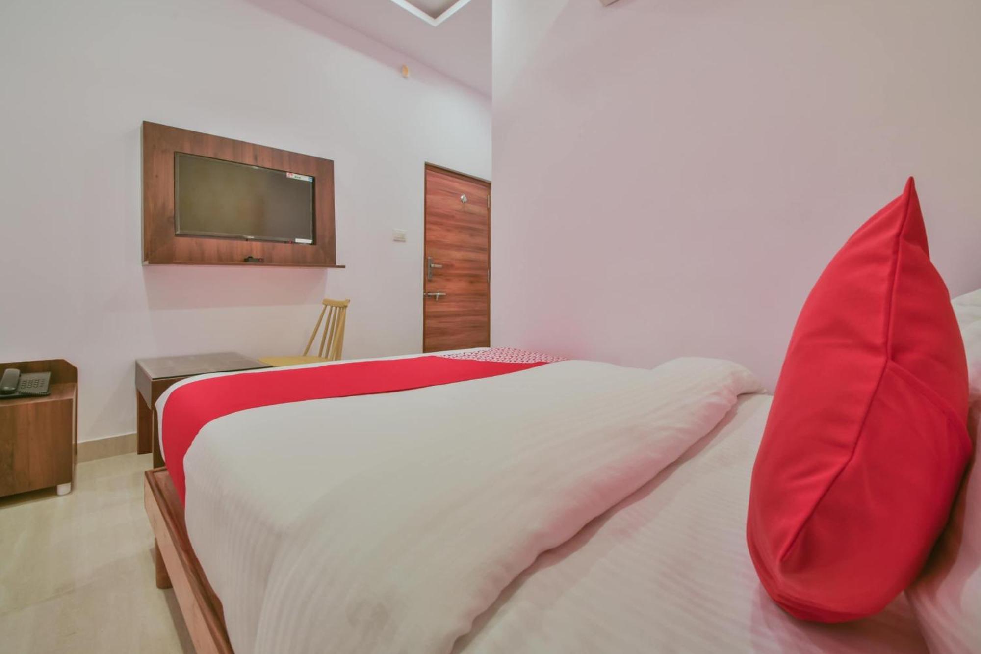 Hotel Oyo Flagship 40796 Banjara Luxury