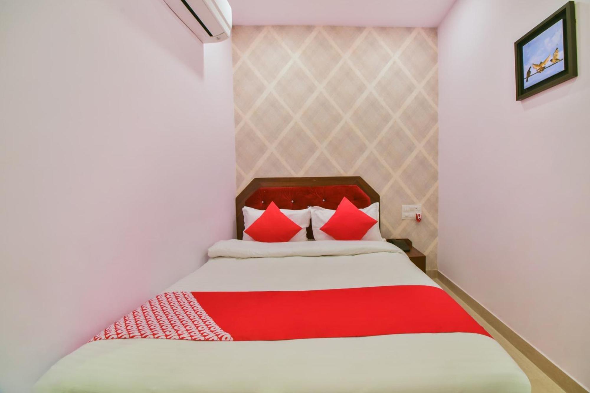 Hotel Oyo Flagship 40796 Banjara Luxury