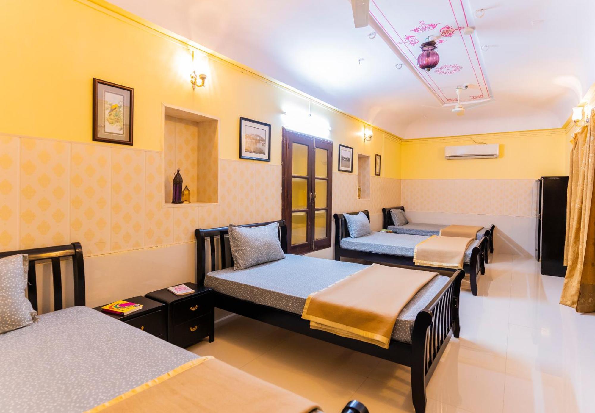 Kalyan Bed & Breakfast 3*