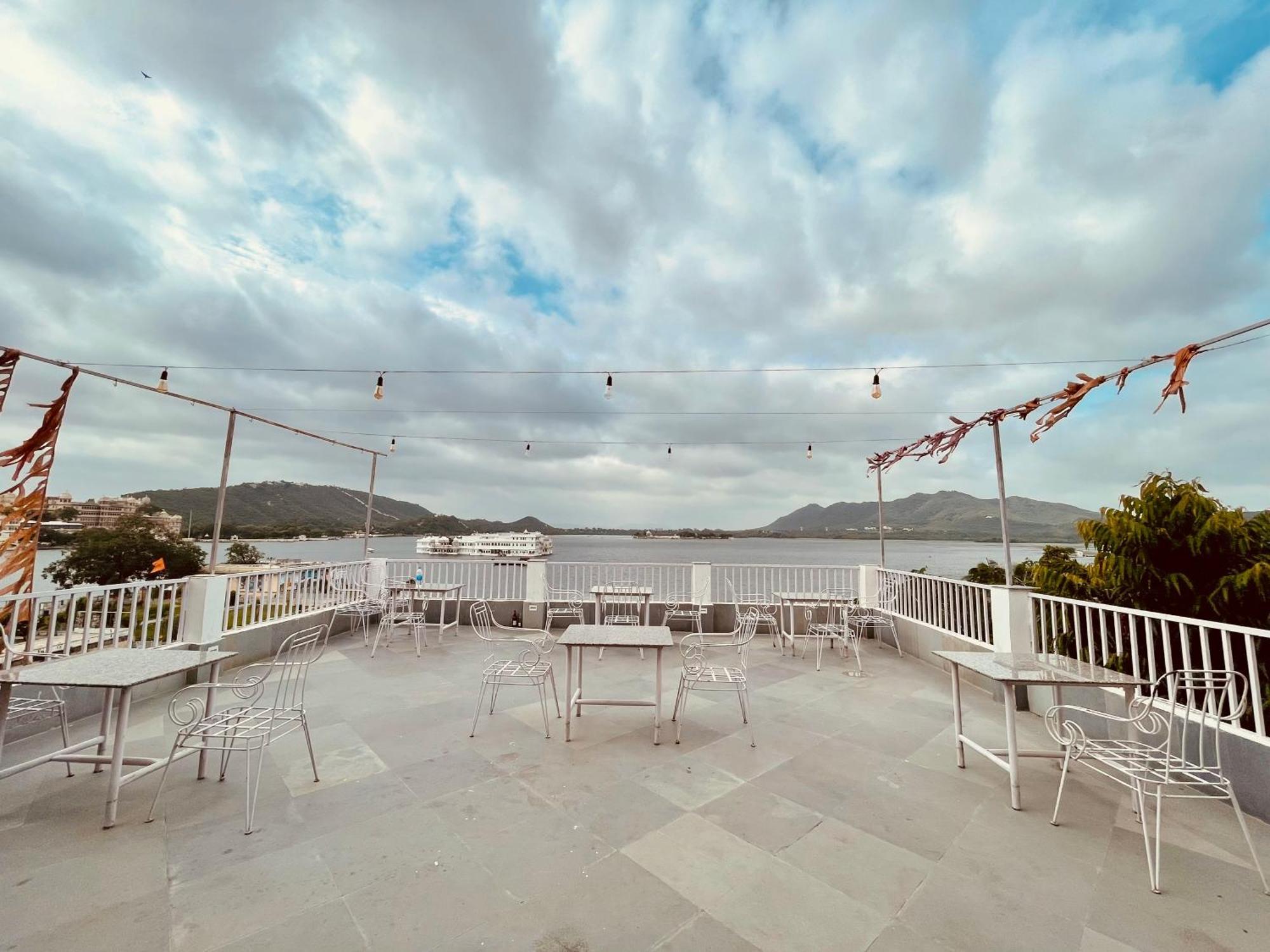 Hotel Lakeside 4*