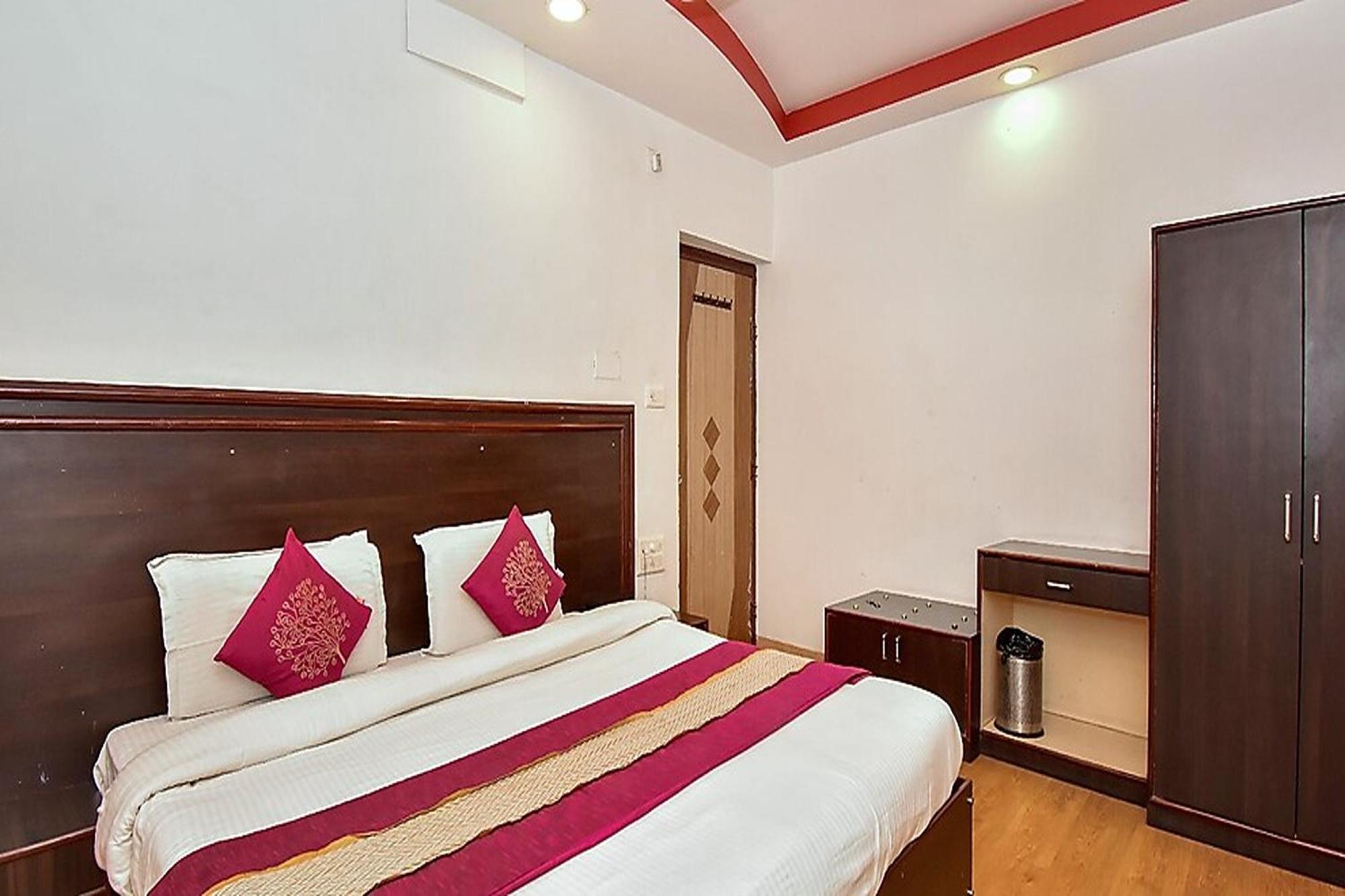 Hotel Deep 2*