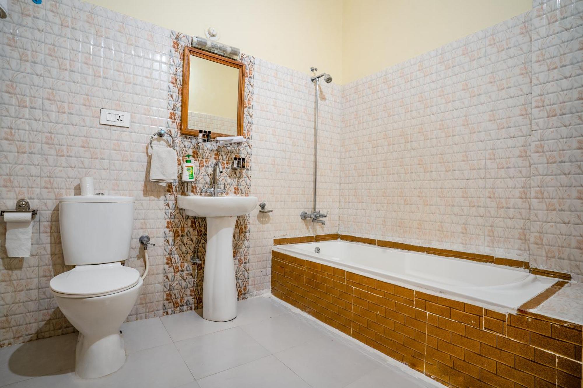 Tripli Shiv Hotel Udaipur