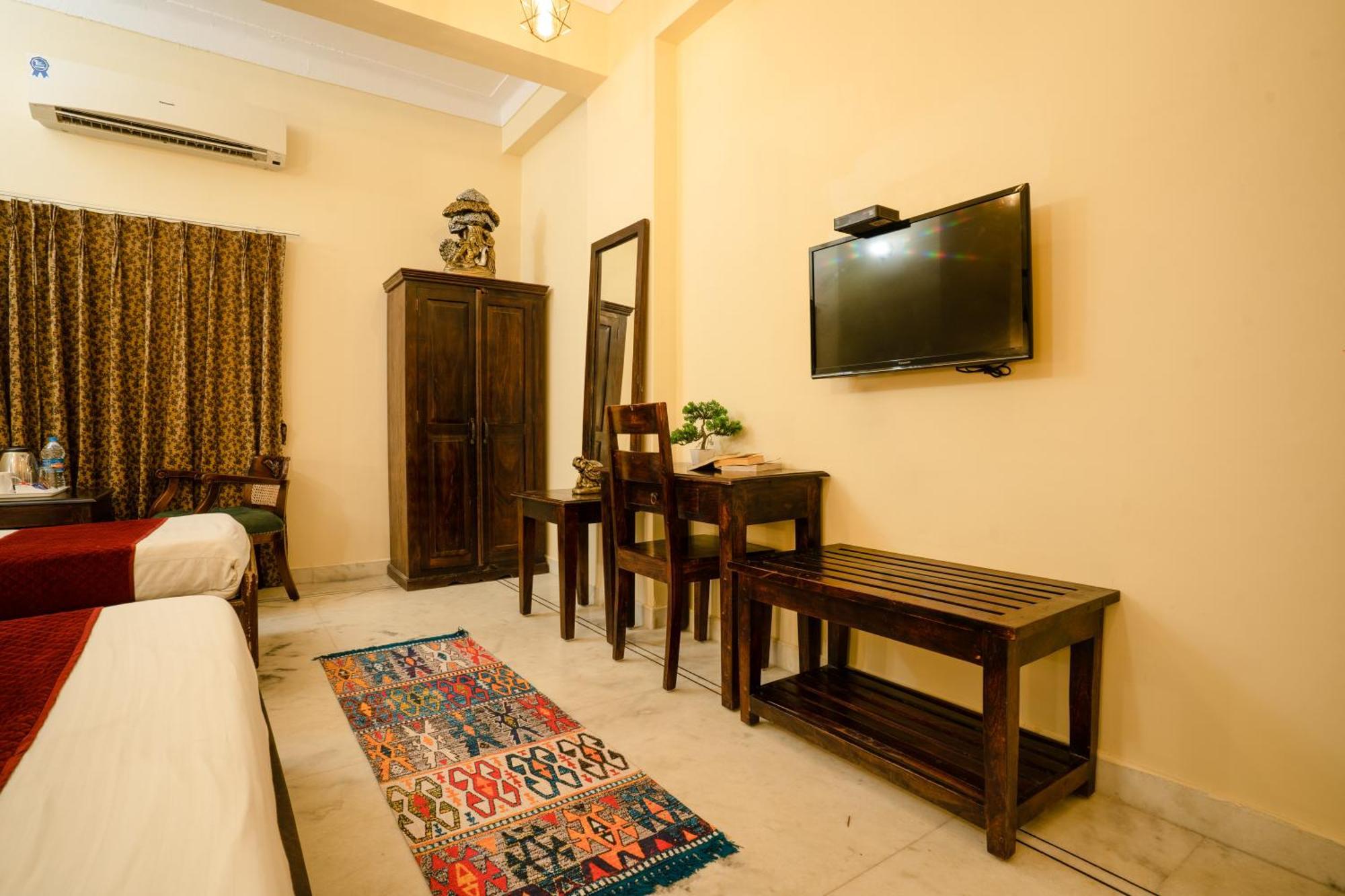 Hotel Tripli Shiv Udaipur