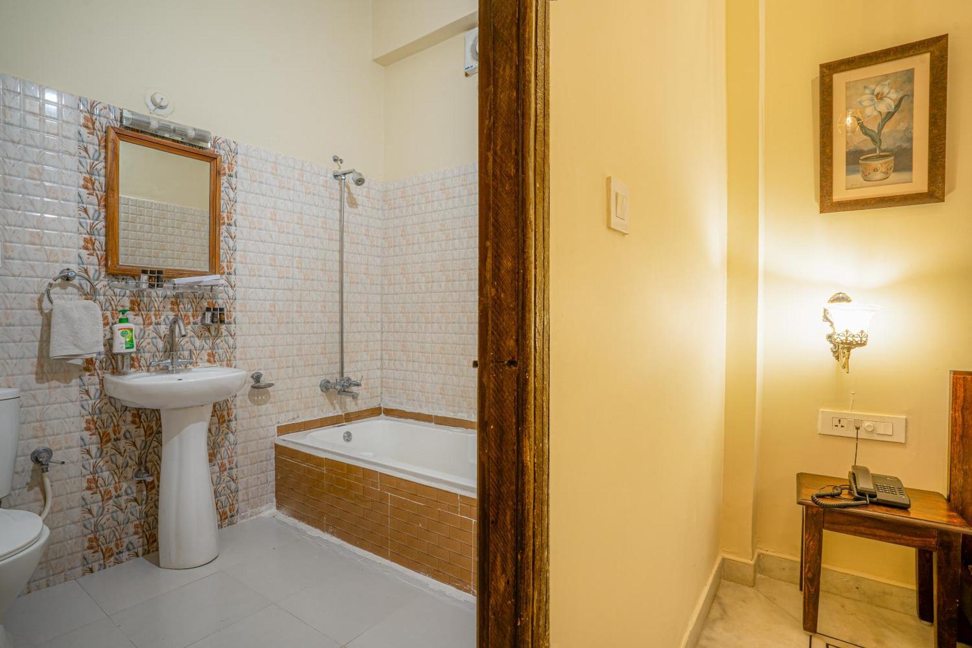 Hotel Tripli Shiv Udaipur