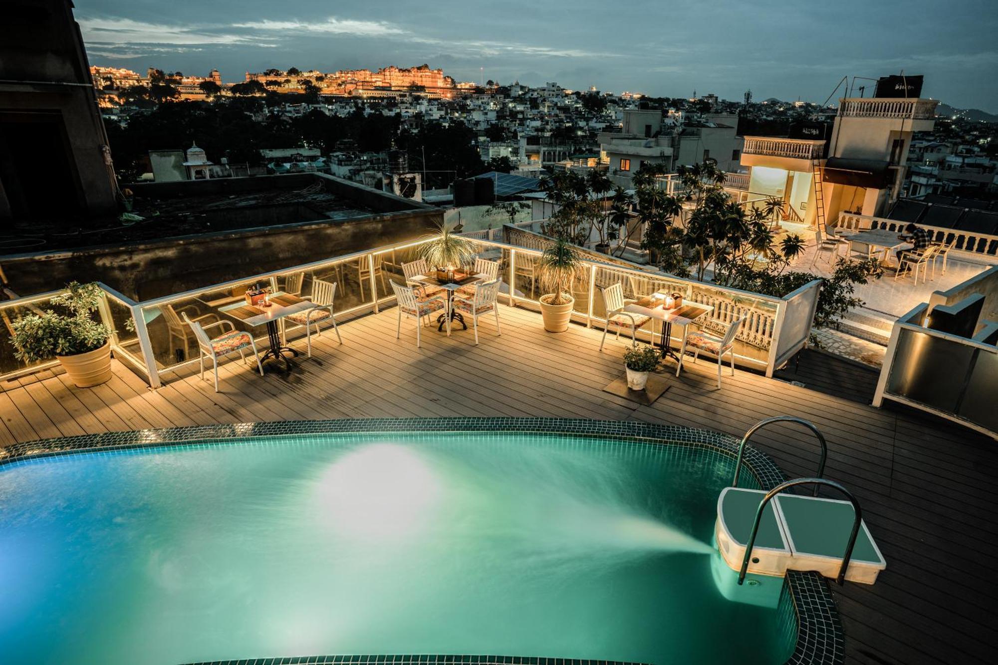 Tripli Shiv Hotel Udaipur