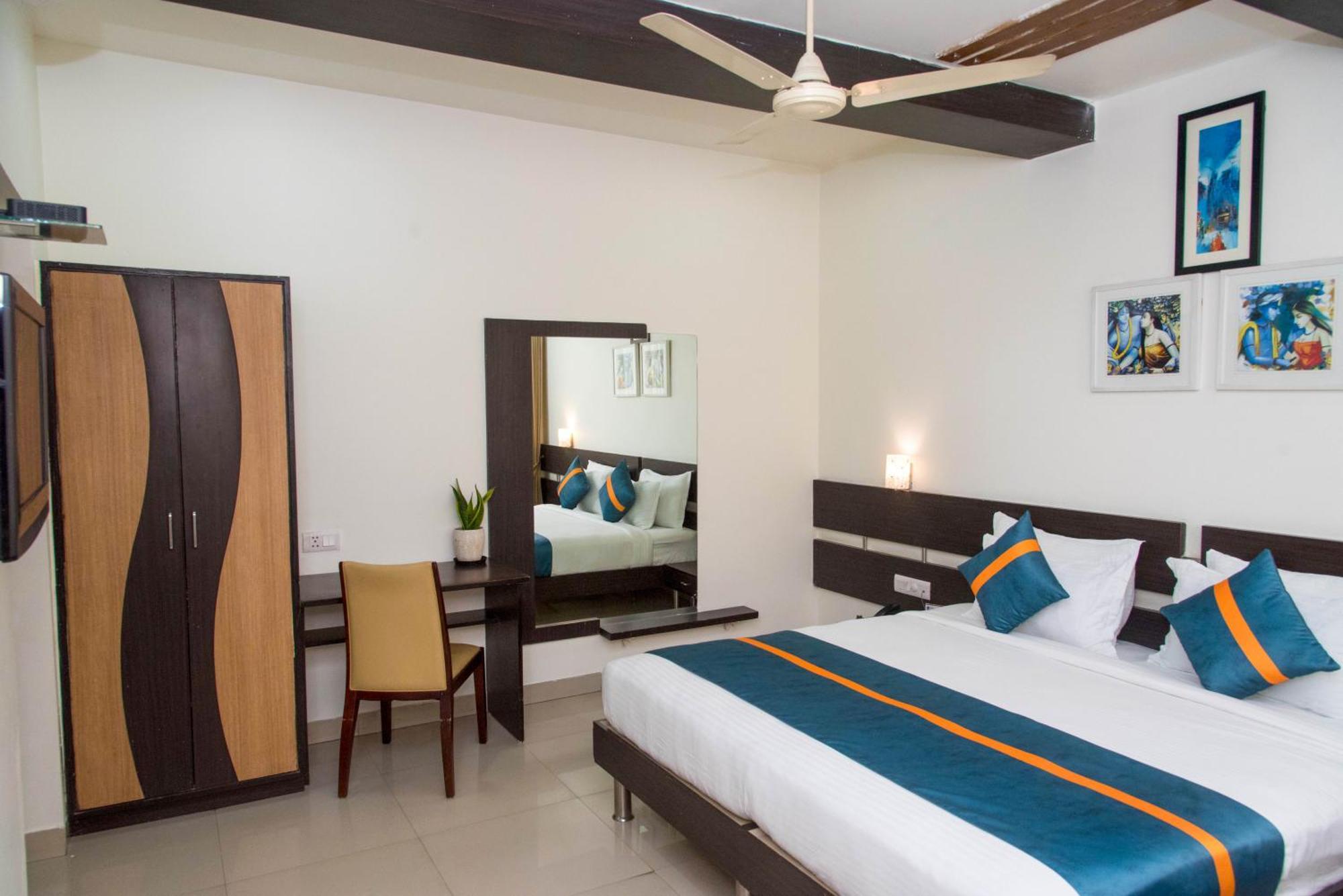 Hotel Raghu Mahal