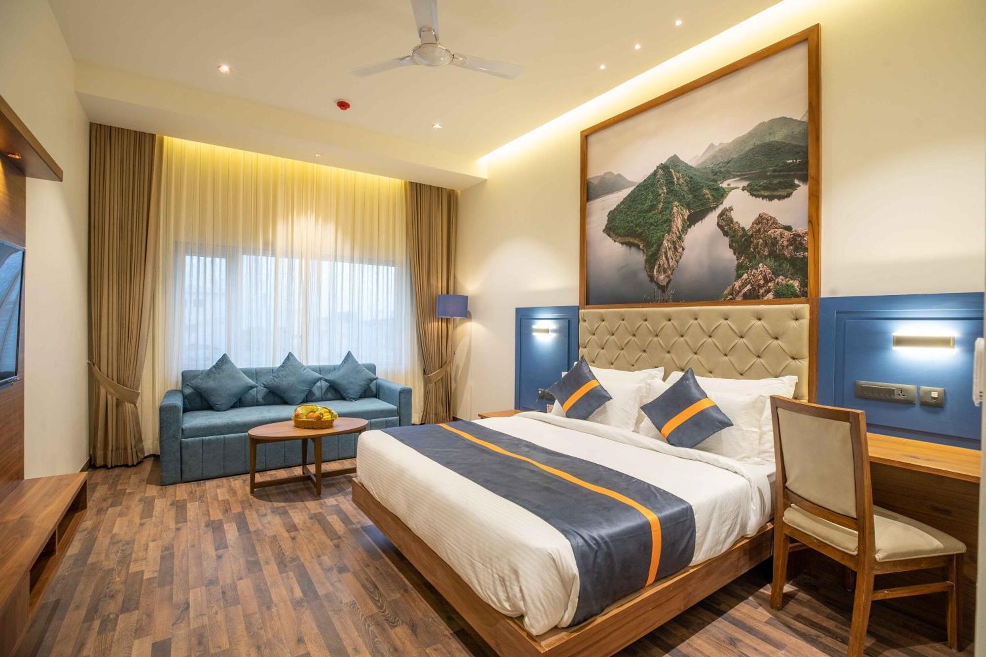 Hotel Raghu Mahal 3*