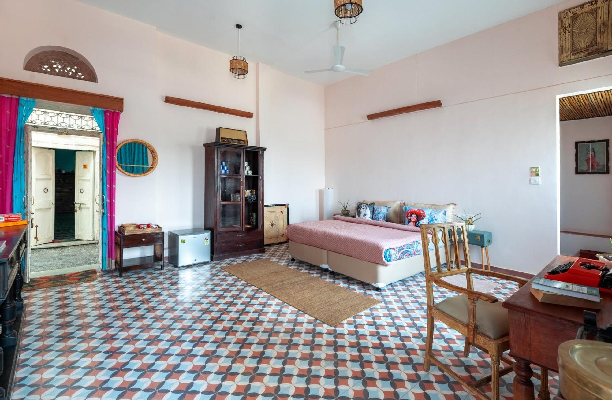 Kol Pol Mohalla Boutique Motel