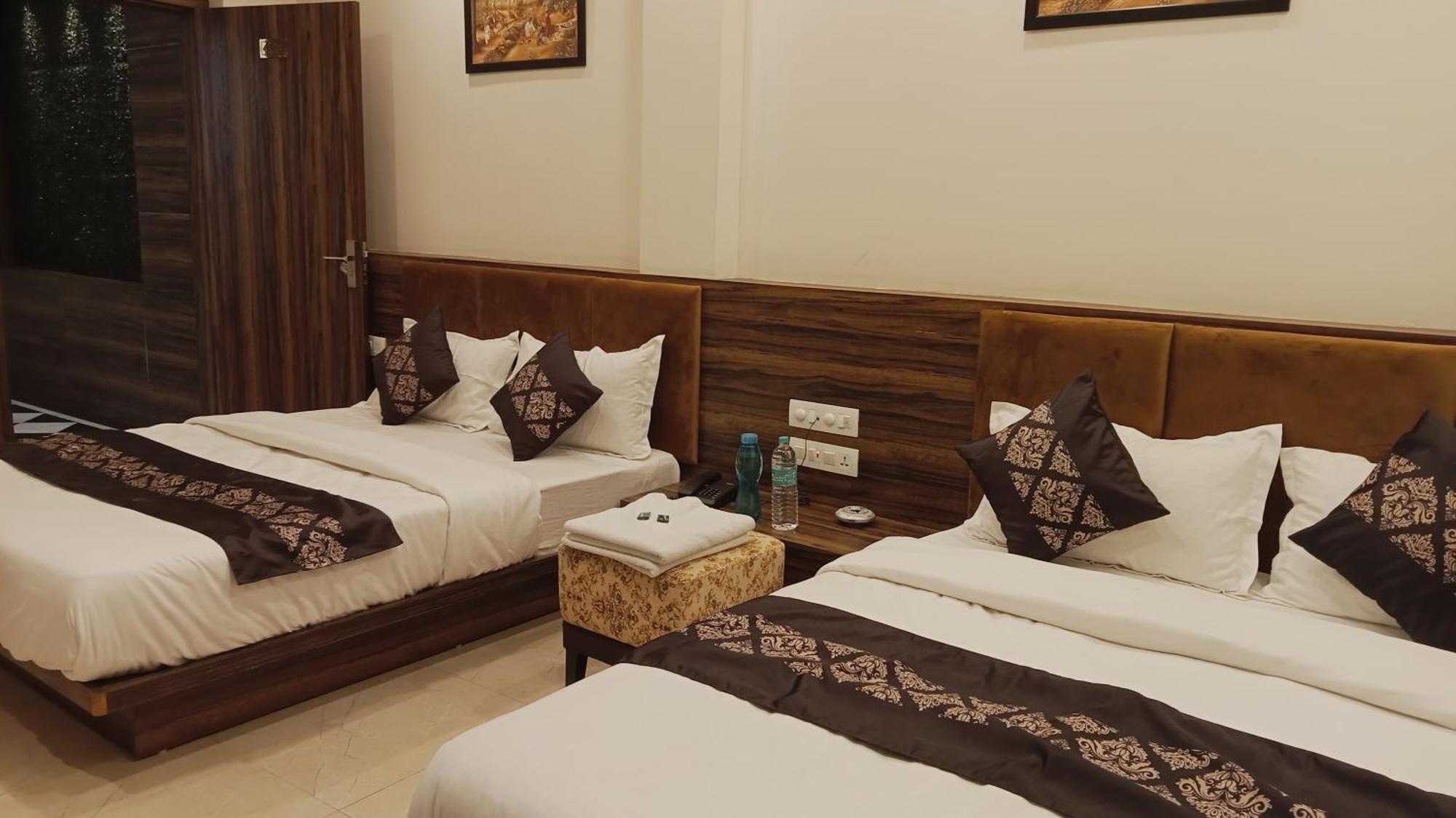 Hotel Vrinda Inn Udaipur