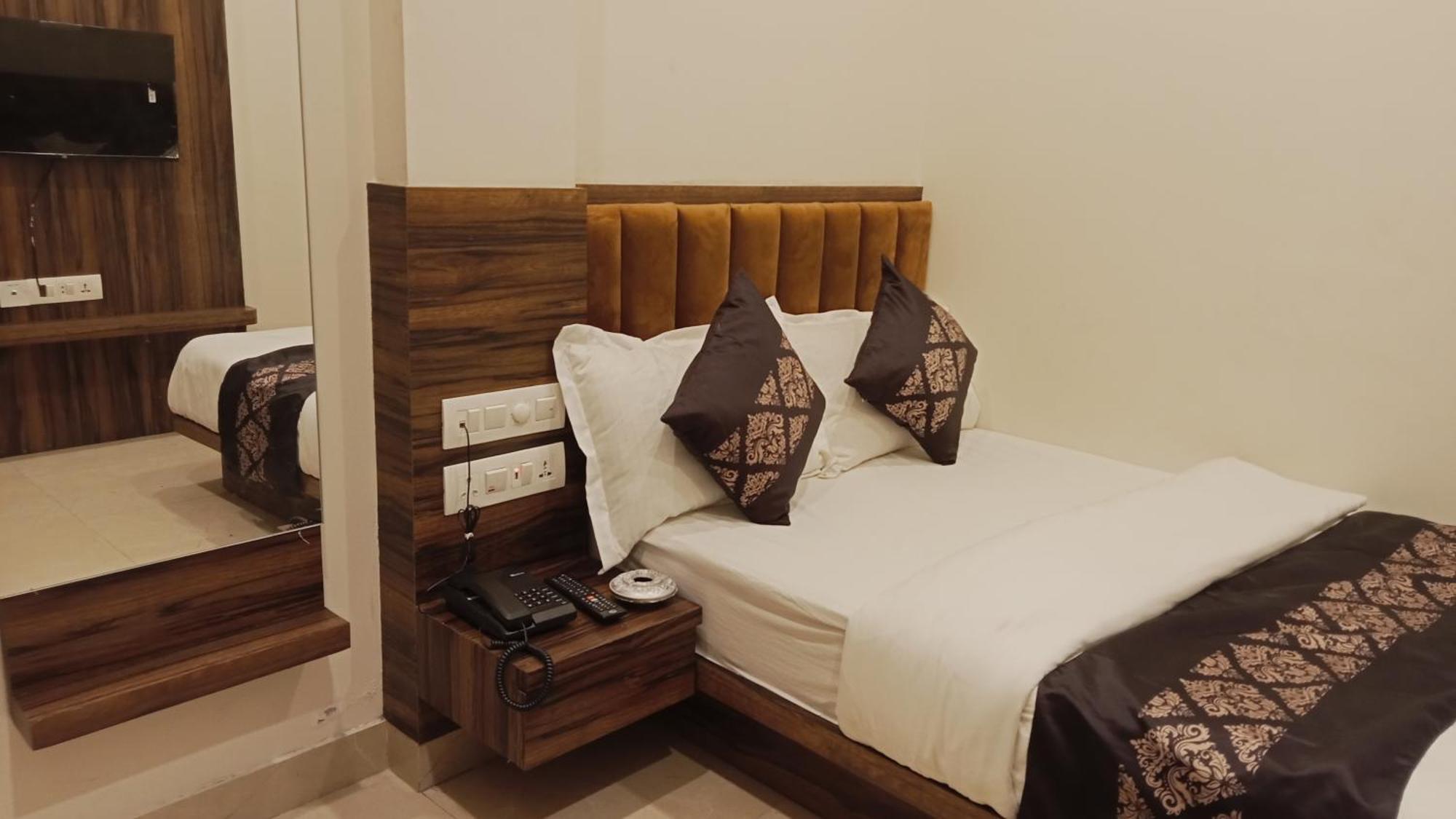 Hotel Vrinda Inn Udaipur