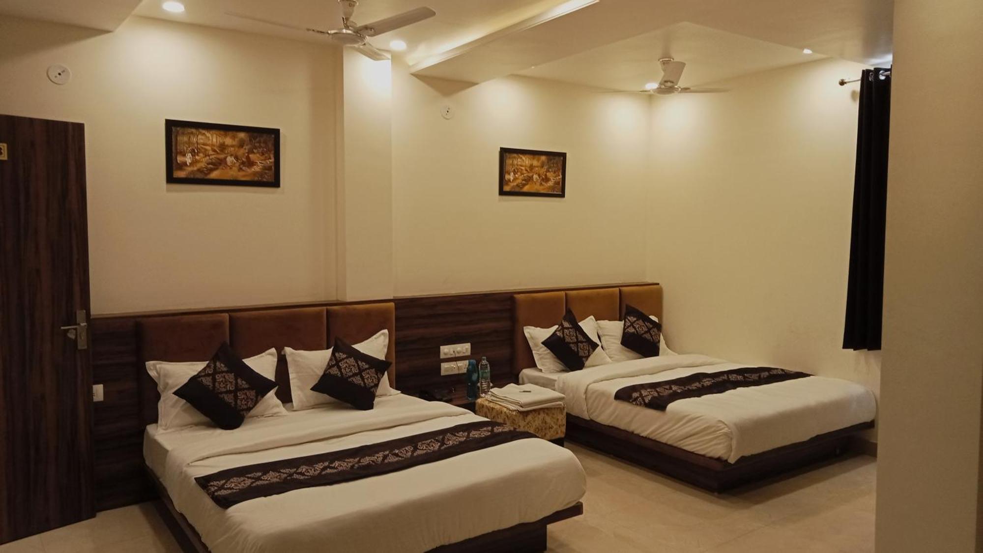 Hotel Hotel Vrinda Inn 3*