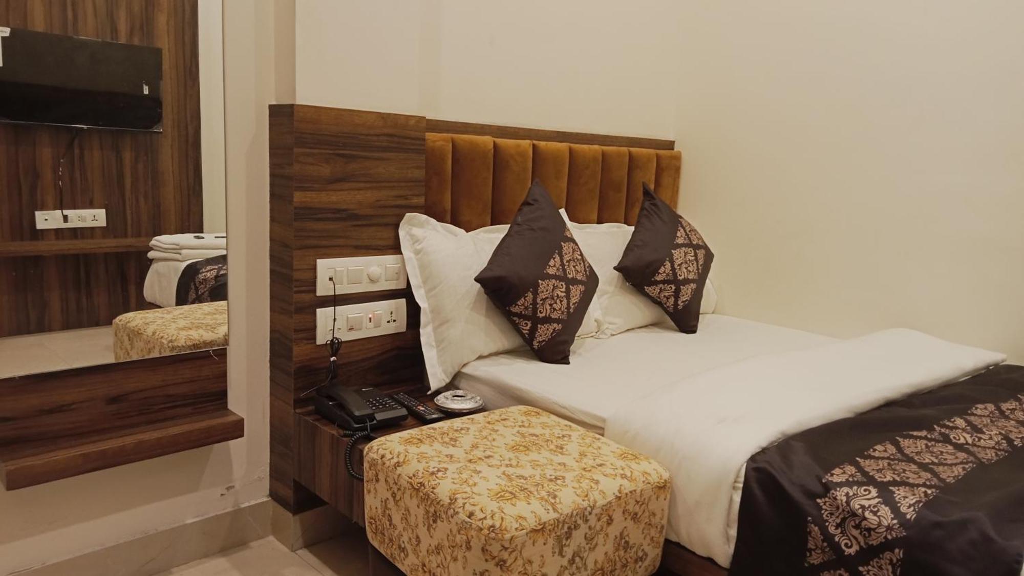 Hotel Vrinda Inn Hotel