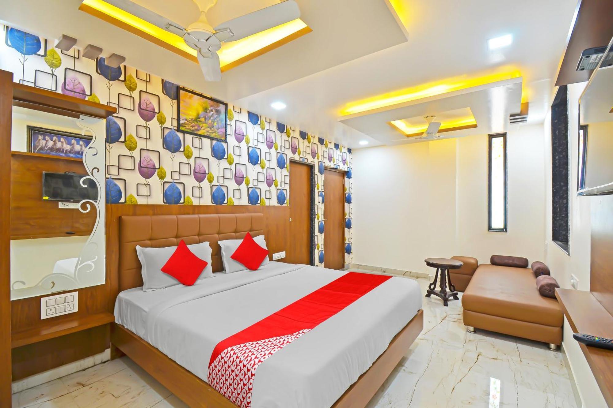 O Akriti Hotel 3*