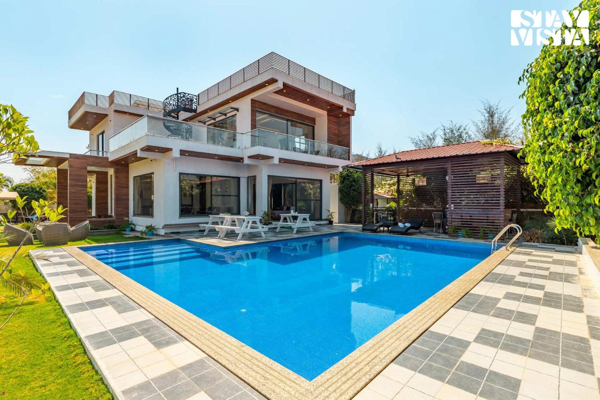 Villa Stayvista's Bella Dream - Mountain-view With Outdoor Pool, Lawn Featuring A Gazebo & Indoor Games Udaipur