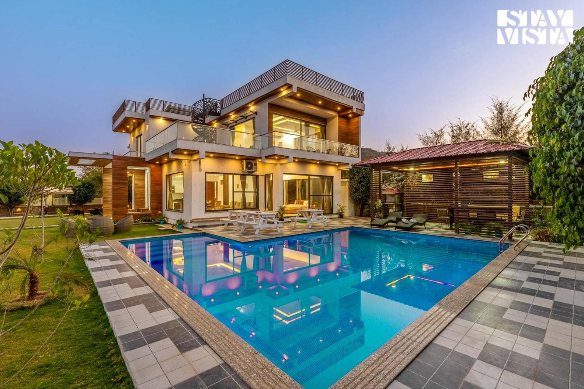 Stayvista's Bella Dream - Mountain-view With Outdoor Pool, Lawn Featuring A Gazebo & Indoor Games Villa *
